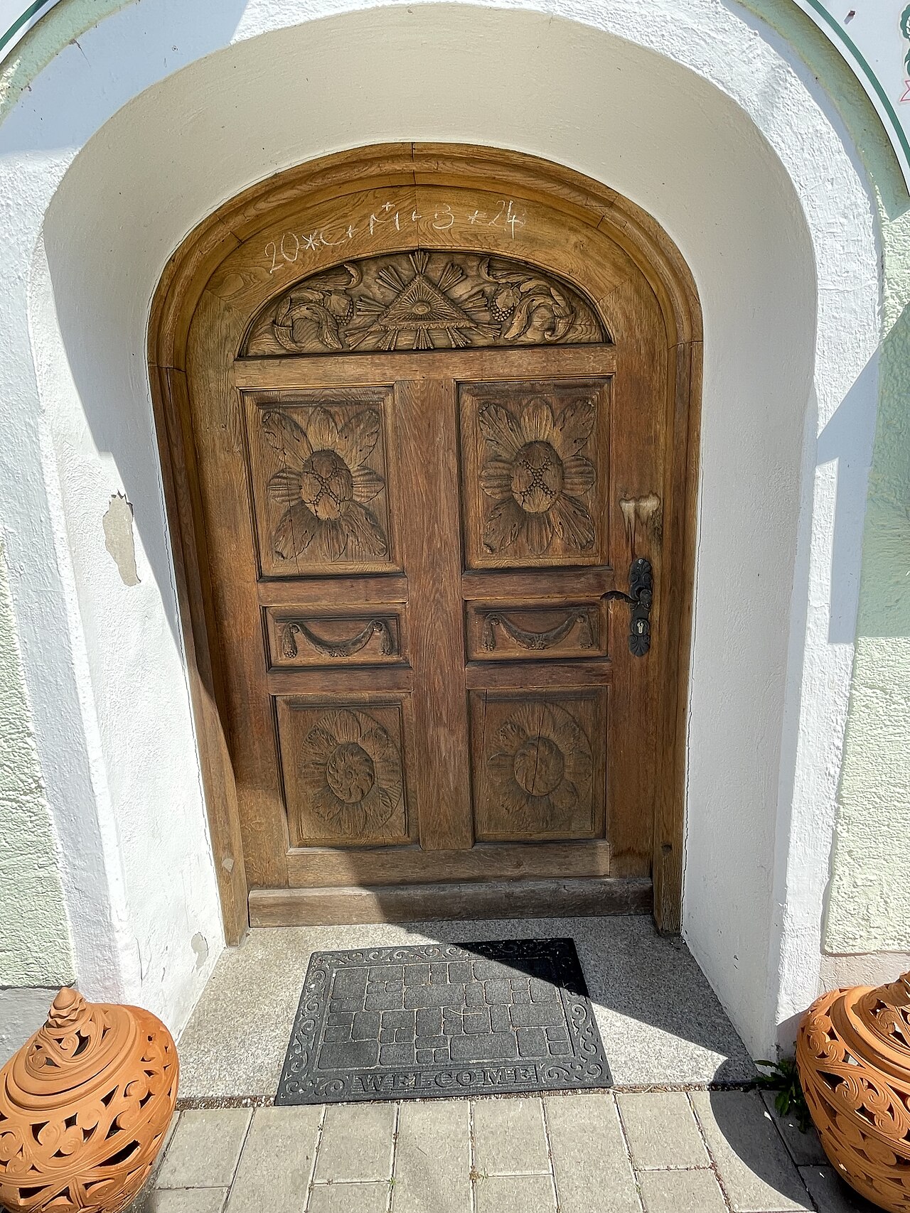 Haustür am Gasthaus