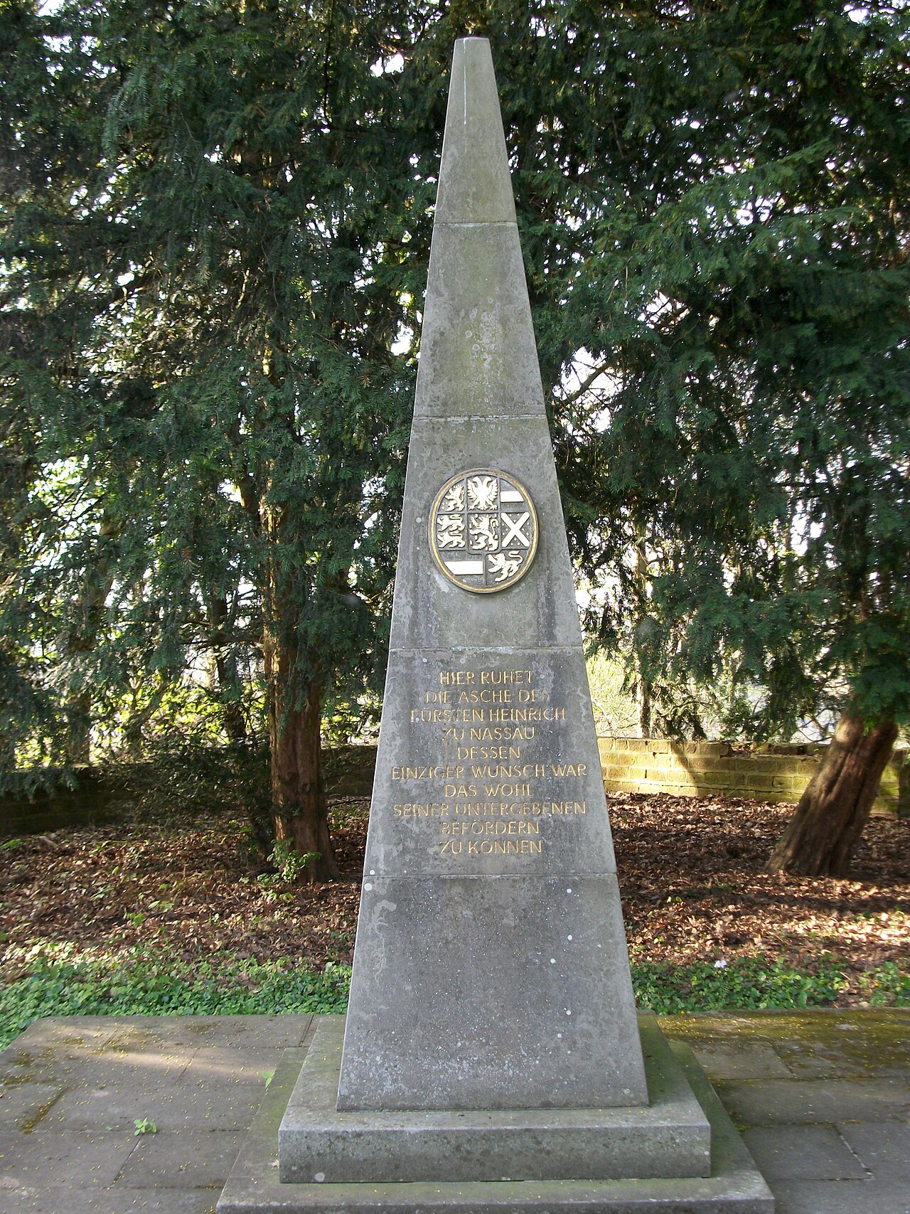 Grabmal Fürst Heinrich am Halberg (Saarbrücken)