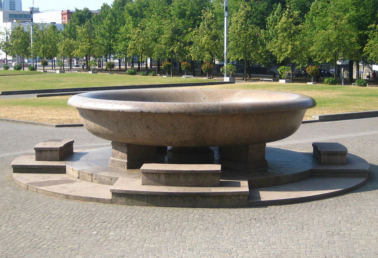 Granite bowl at Lustgarten in front of Altes Museum on Museumsinsel in Berlin-Mitte