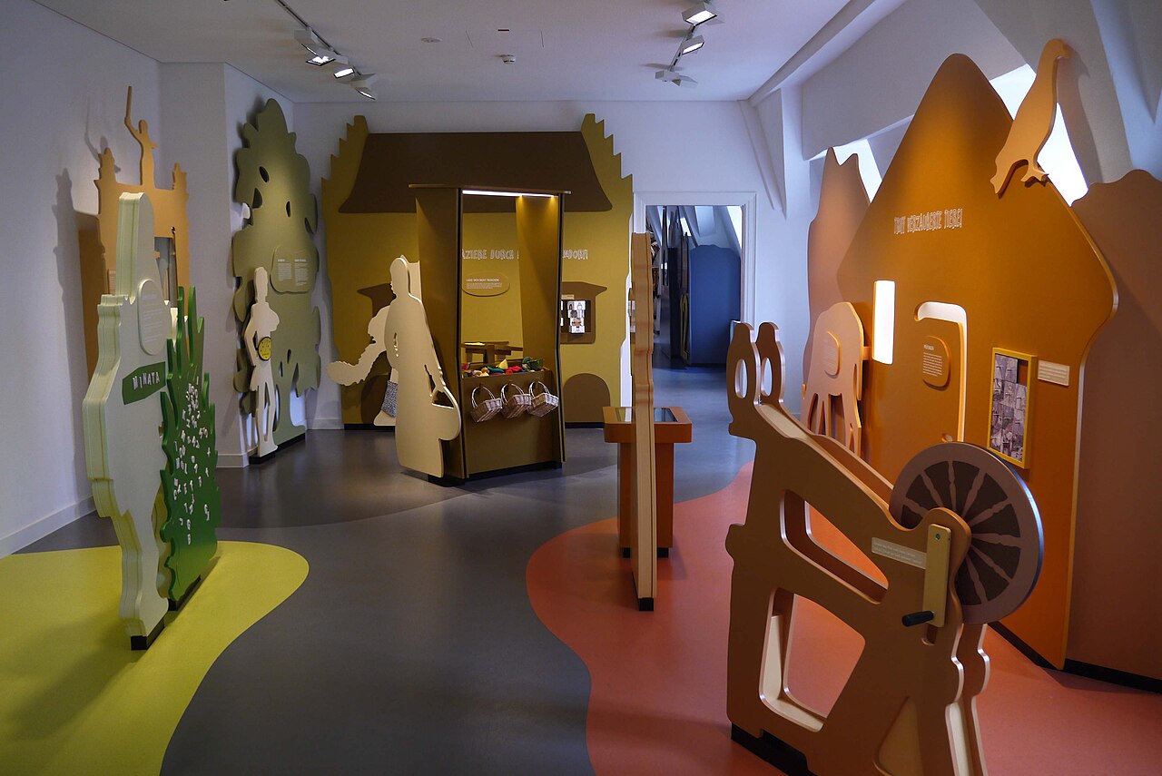 Märchen- und Spielstationen in dem Museum GrimmsMärchenwelt in Hanau (Eröffnungstag)