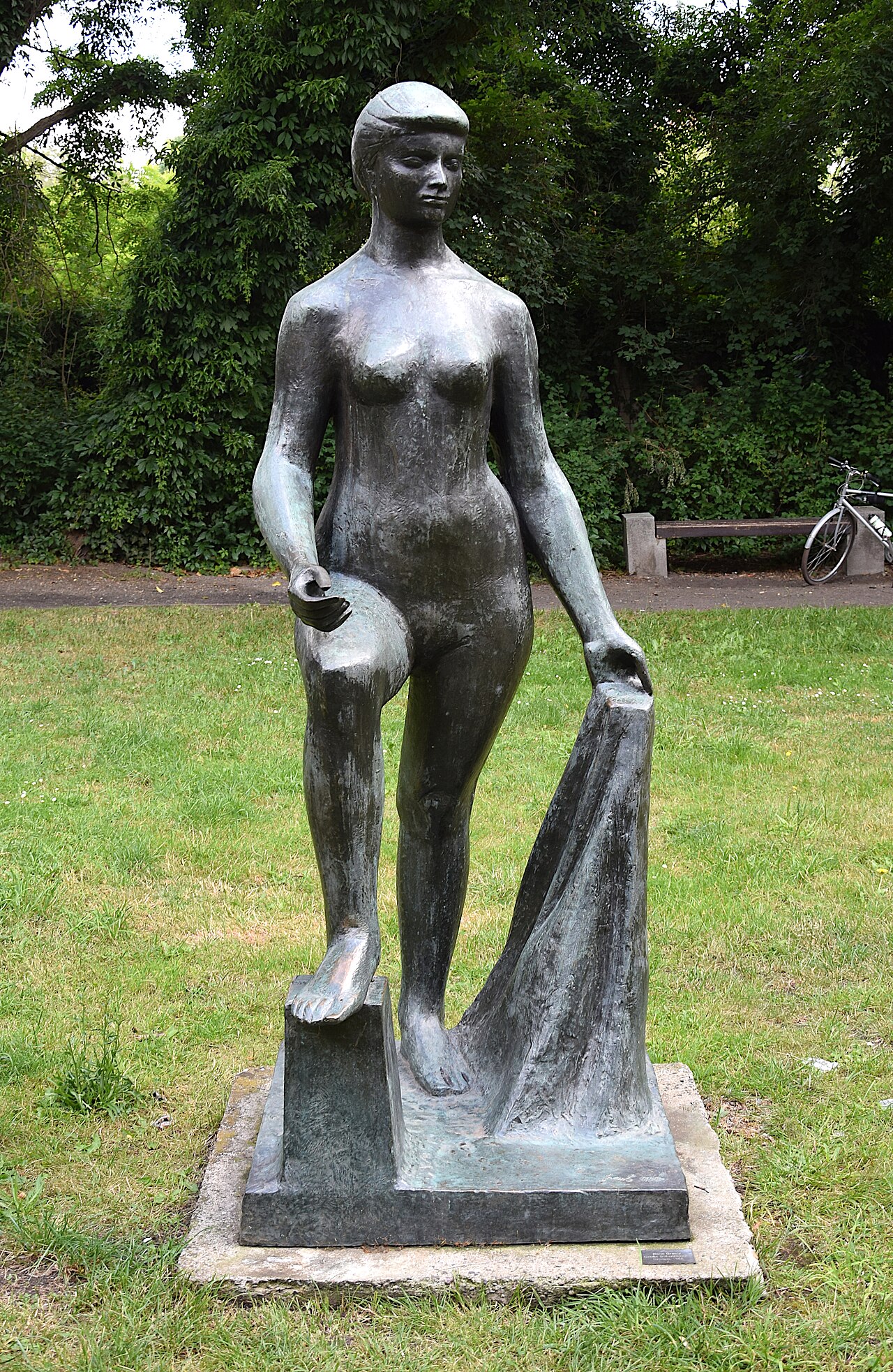 Sculpture "Große Schwimmerin" by Rene Graetz in the Goethepark in Bernau bei Berlin, Brandenburg, Germany