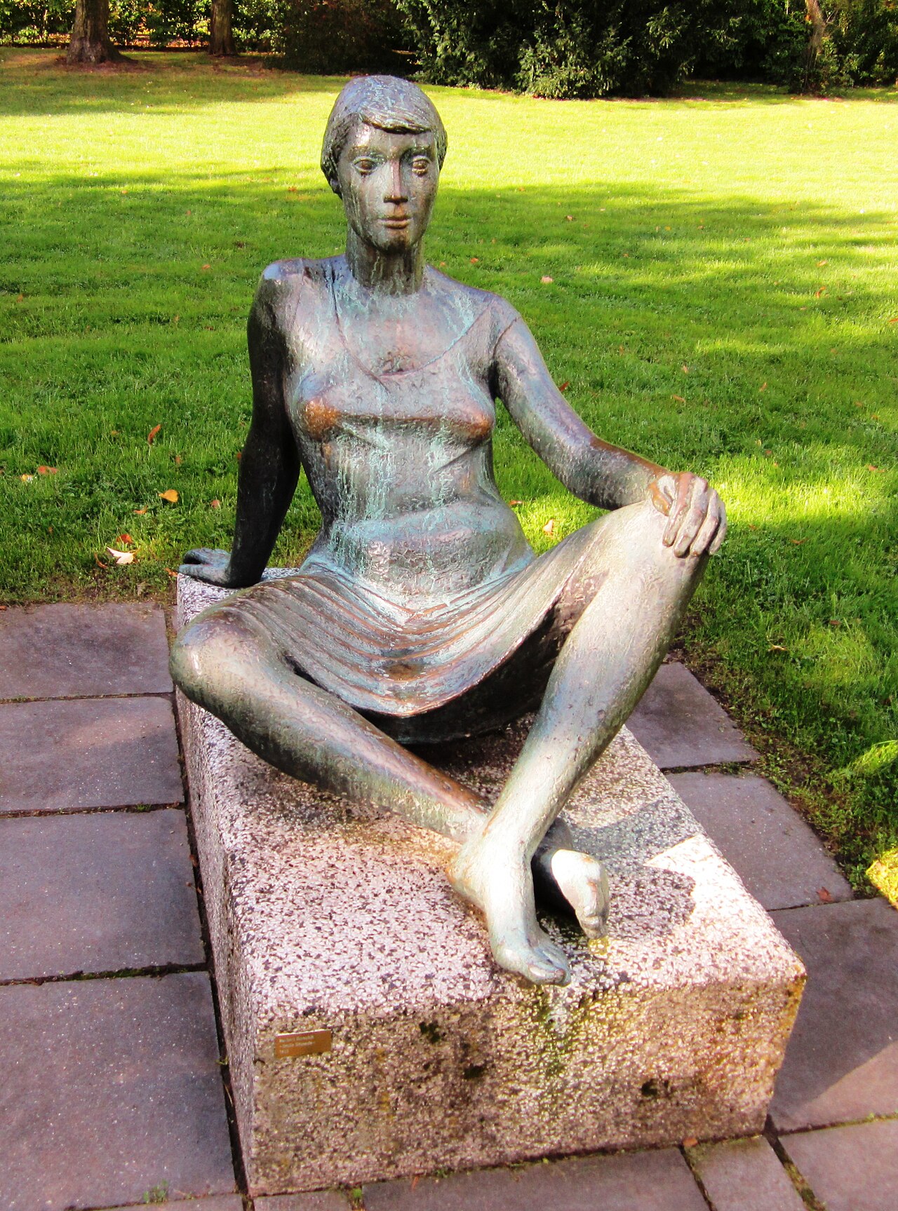 Große Sitzende von Herbert Burschik (1965)