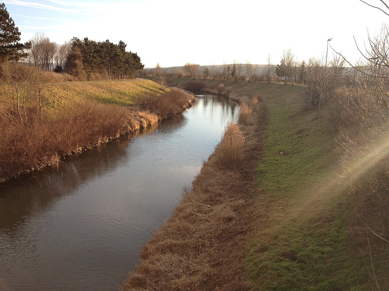 The Große Tulln in Langenrohr from right