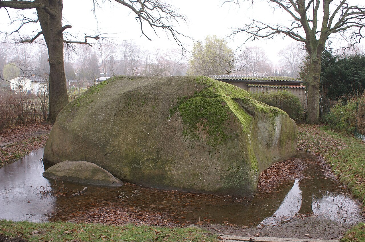 Großer Stein bei Altentreptow, Mecklenburg-Vorpommern