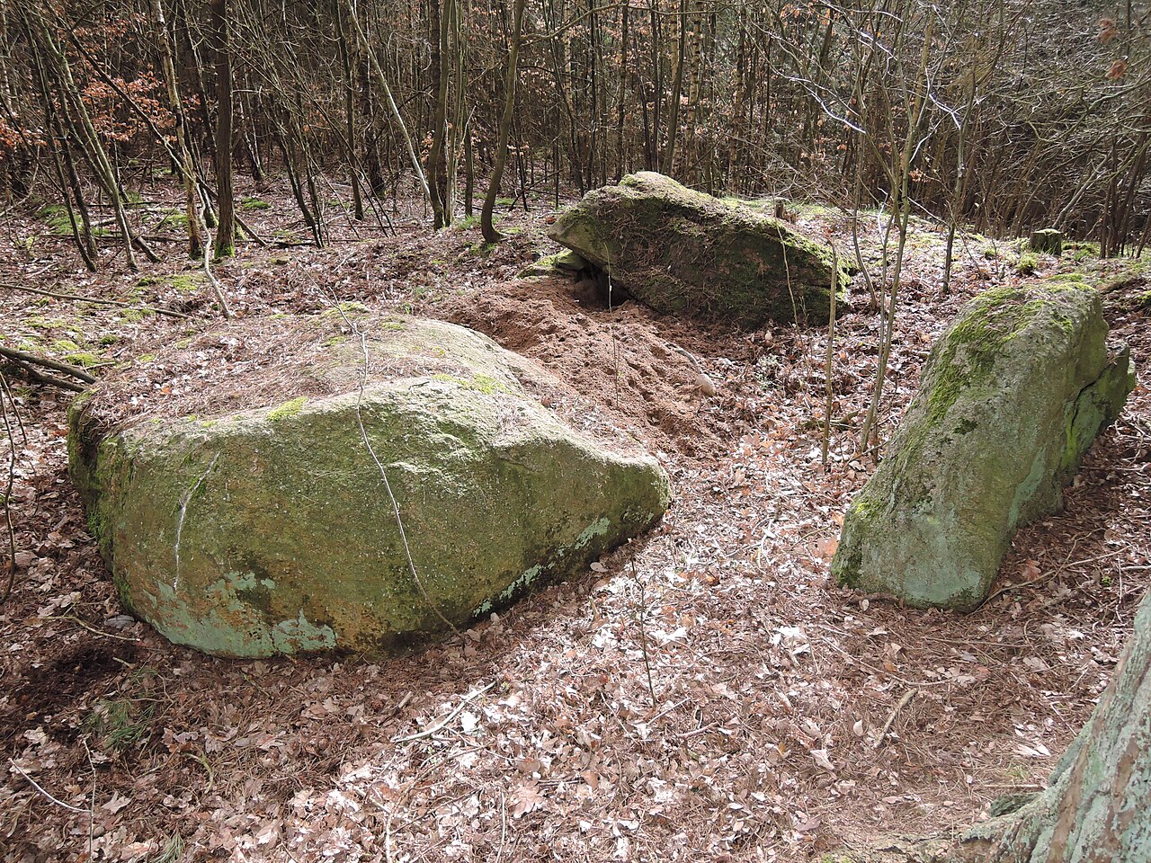 The megalithic tomb Braudel 3