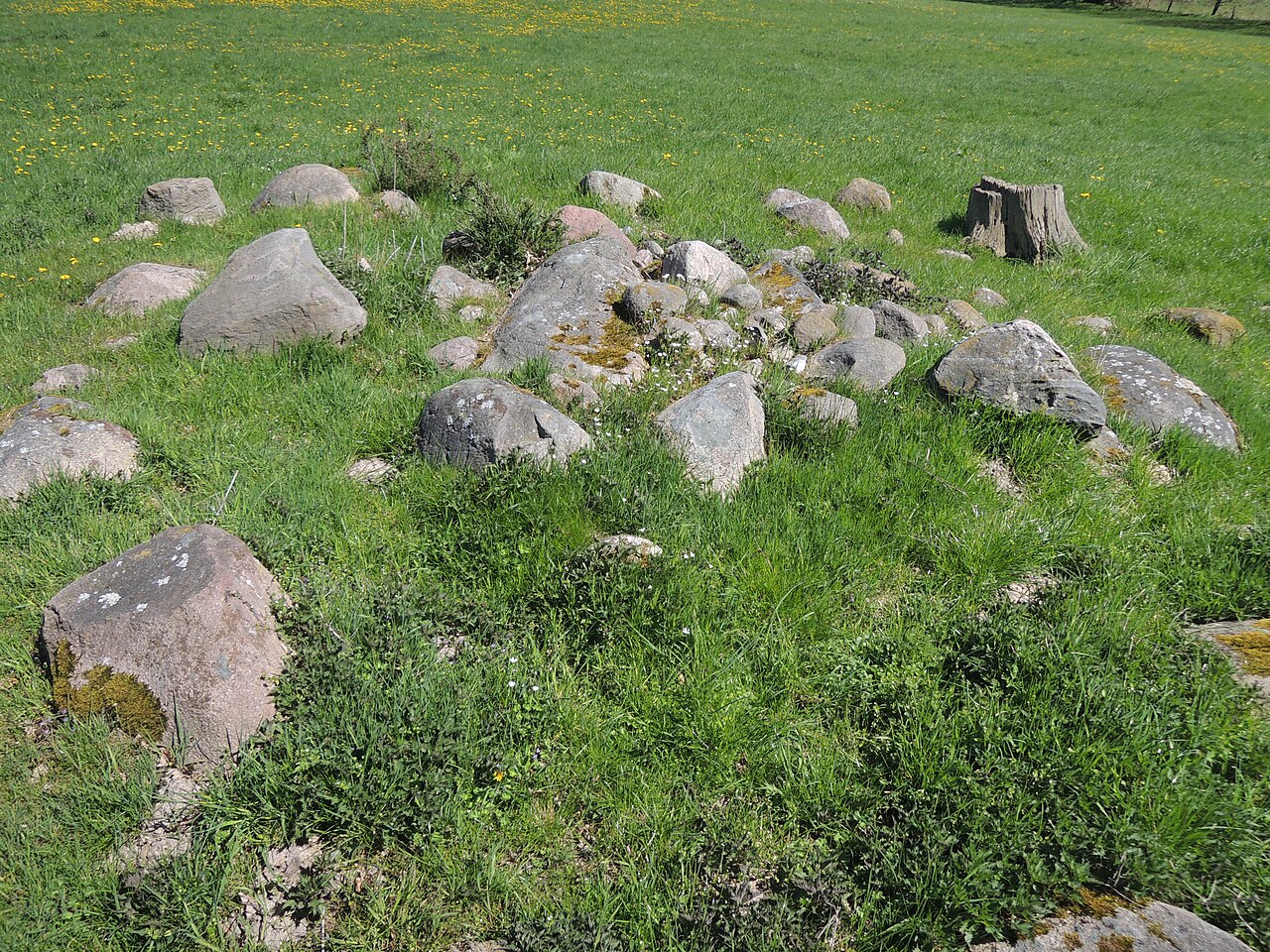 The megalithic tomb Liepen 2