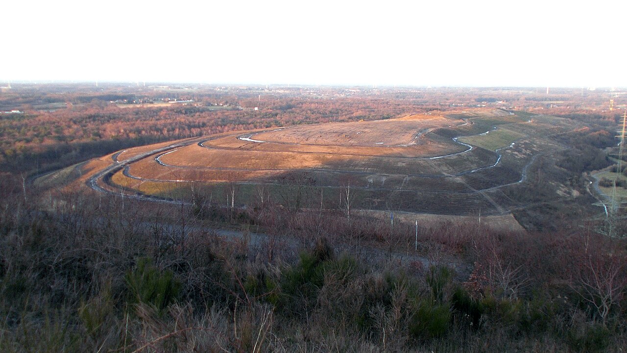 Halde Schöttelheide in Bottrop-Grafenwald an der ehemaligen Zeche Prosper-Haniel