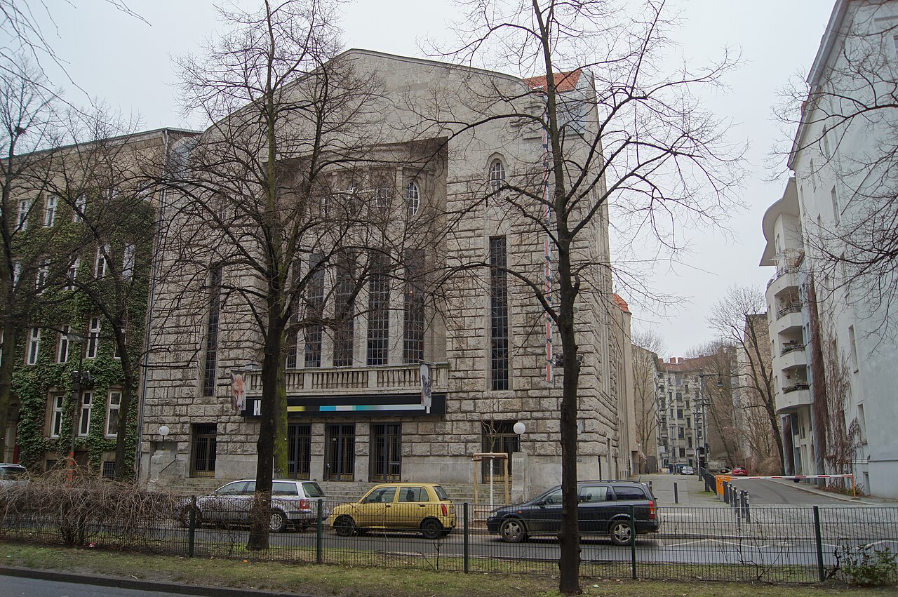 HEBBEL AM UFER - HAU 1