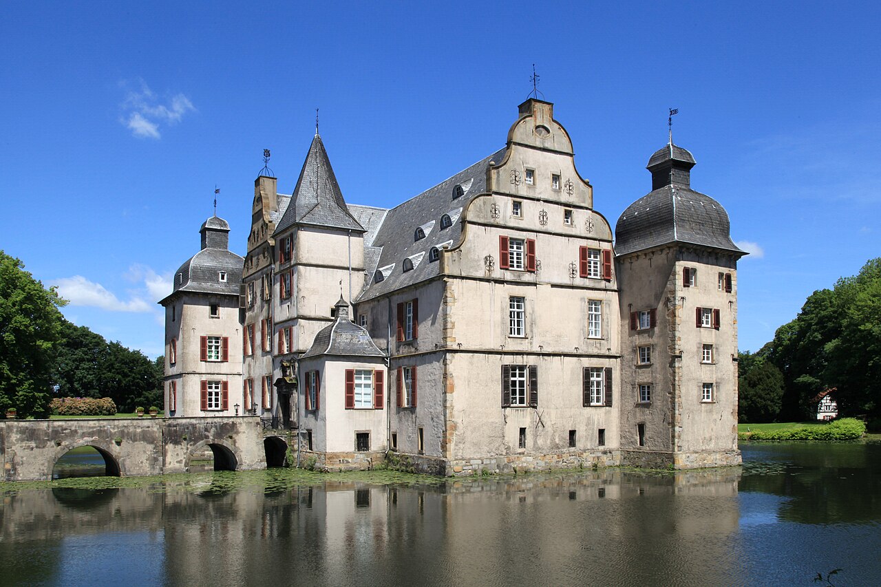 Wasserschloss Haus Bodelschwingh, Schloßstraße in Dortmund