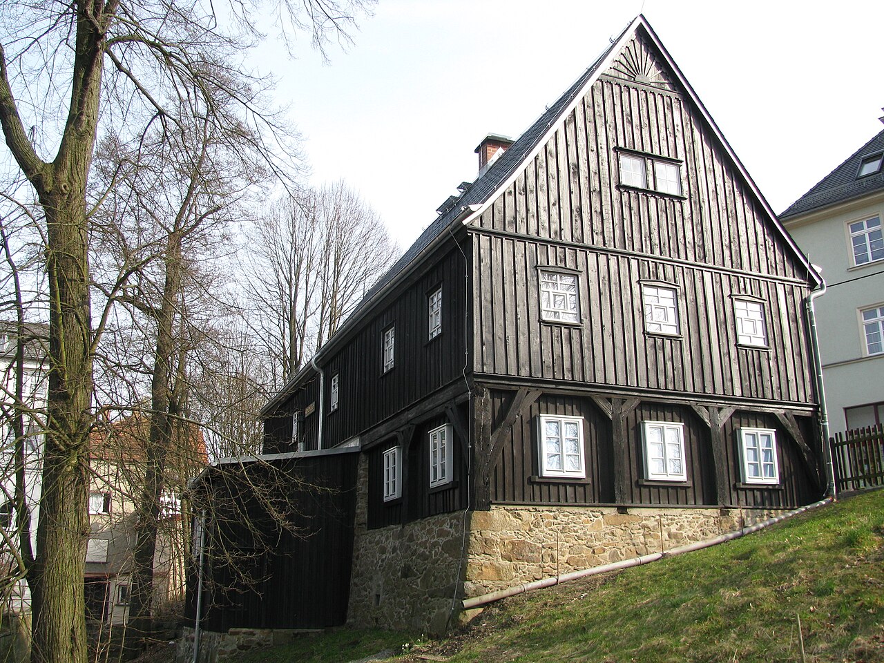 Im Umgebindehaus von 1798 in der Mühlstraße in Großröhrsdorf ist das örtliche Heimatmuseum untergebracht