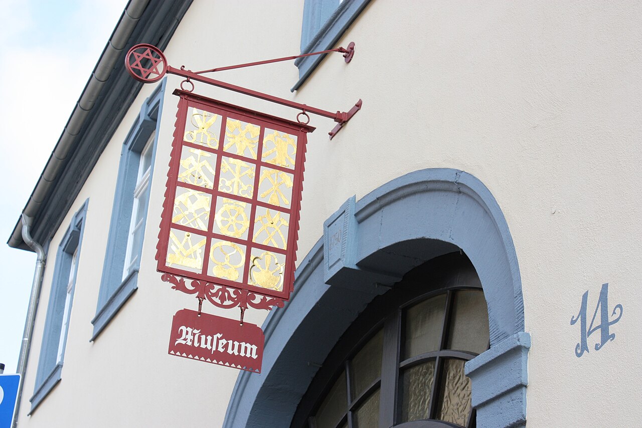 Kirchheimbolanden, ehemaliges Stadtpalais - Detailansicht, heute als Stadtmuseum genutzt