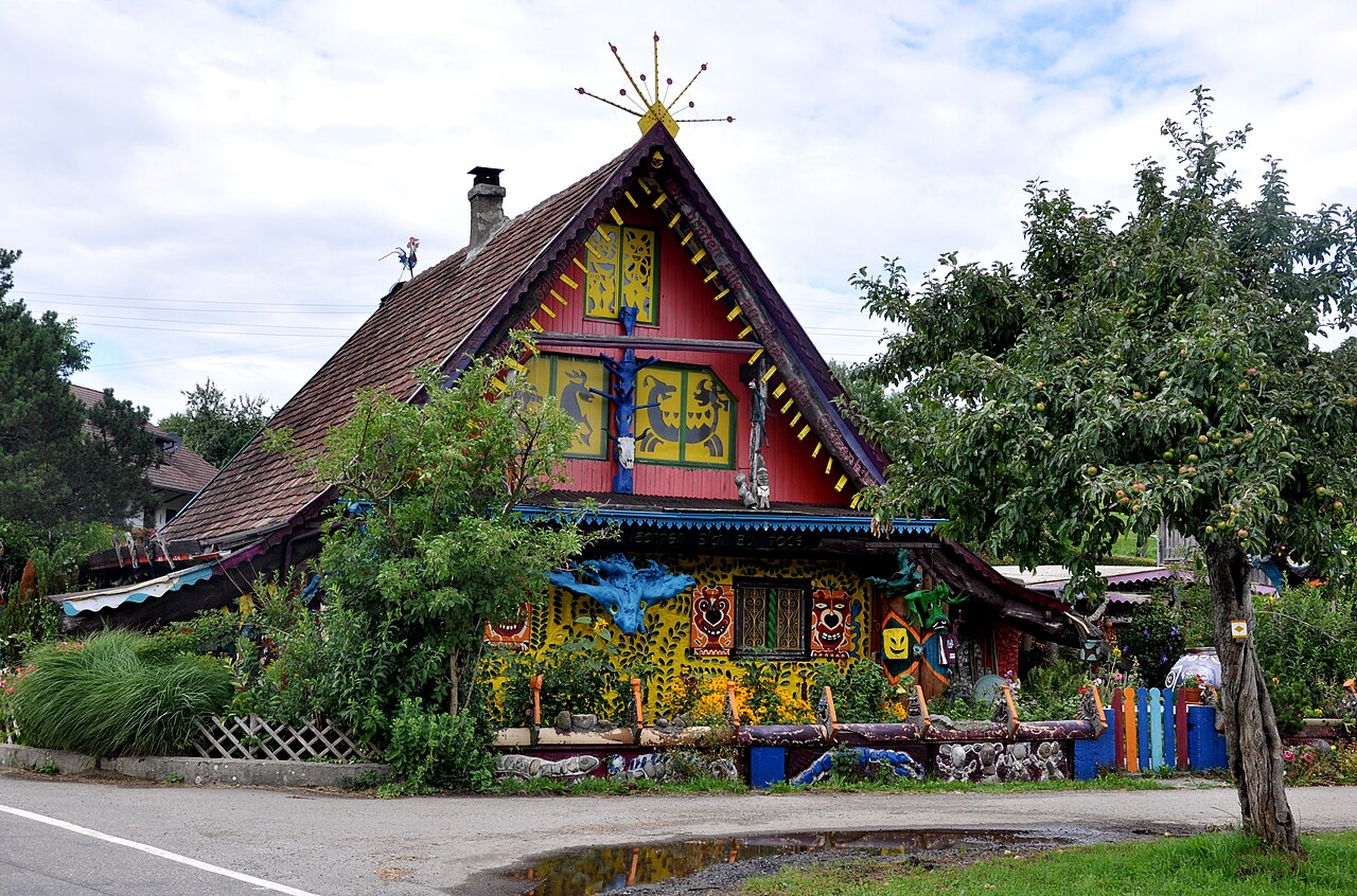 Neukirch (Bodenseekreis), Ortsteil Hinteressach, Haus des Malers Melchior Setz (so genanntes „Hexenhaus“)