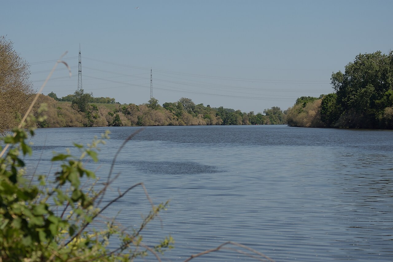 Hochheimer Mainufer