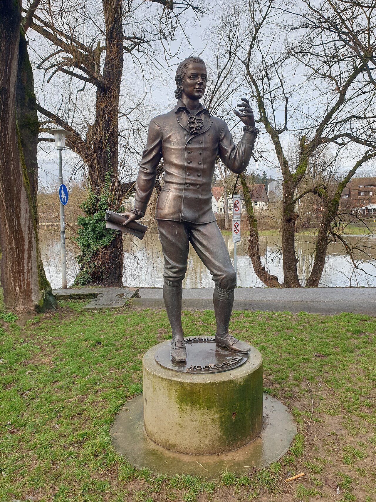 Bronzeplastik von Friedrich Hölderlin, Neckartailfingen, Vorderseite