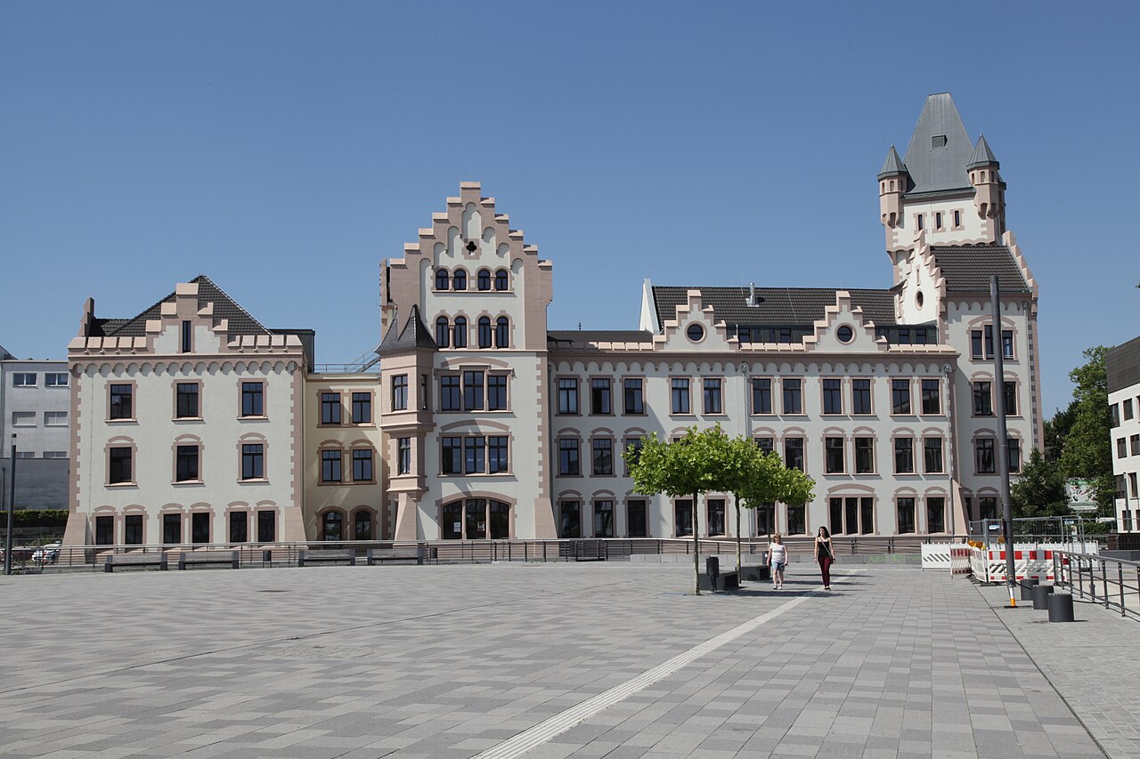 Hörder Burgplatz und Hörder Burg in Dortmund