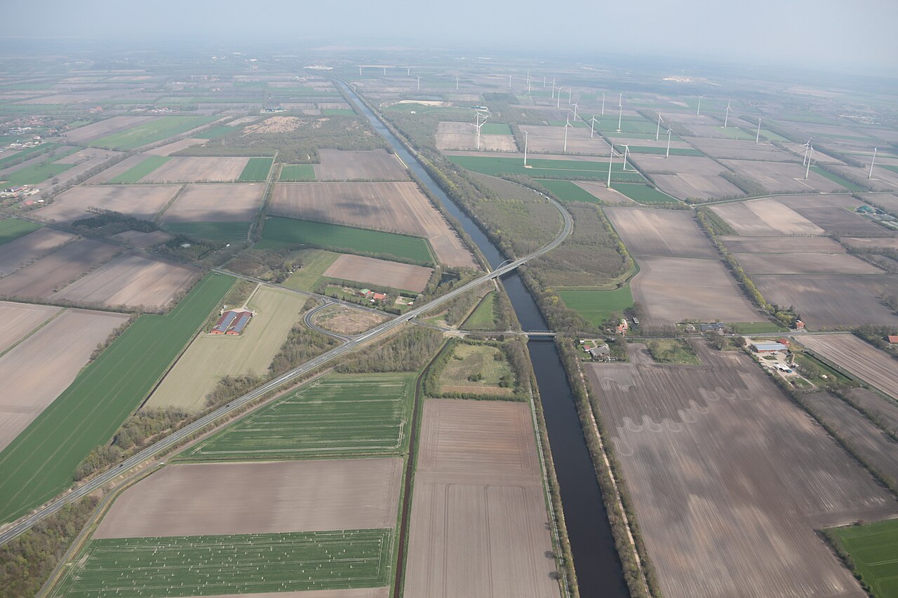 Fotoflug von Nordholz-Spieka nach Oldenburg und Papenburg This photo was taken by Alchemist-hp