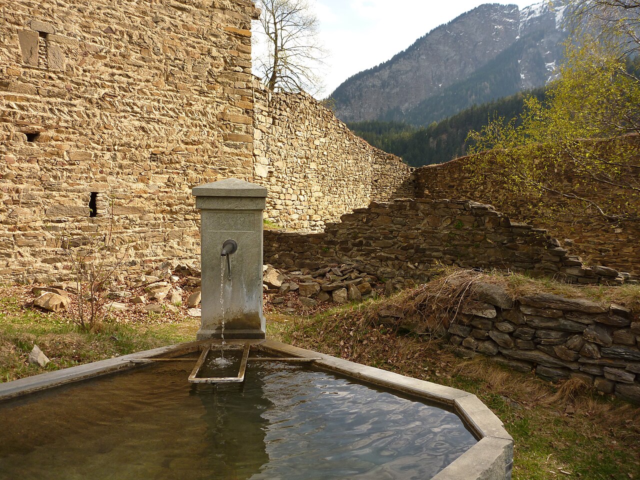 Burganlage Hohen Rätien