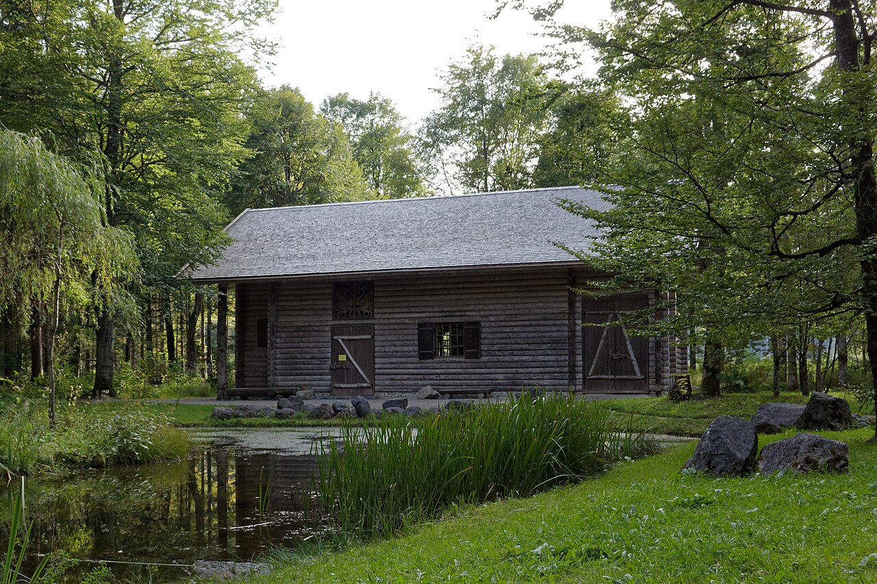 Hundinghütte im Schlosspark Linderhof
