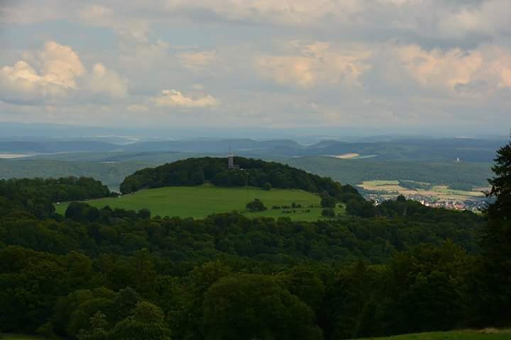 Blick vom Ilmenberg auf die Rother Kuppe und das Streutal