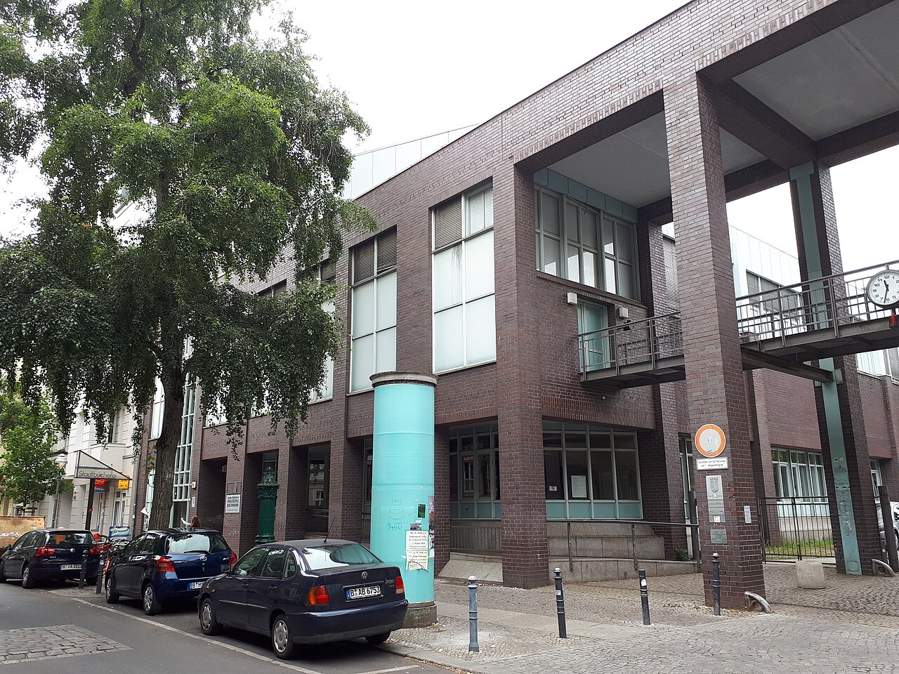 Charlottenburg Nehringstraße Ingeborg-Bachmann-Bibliothek