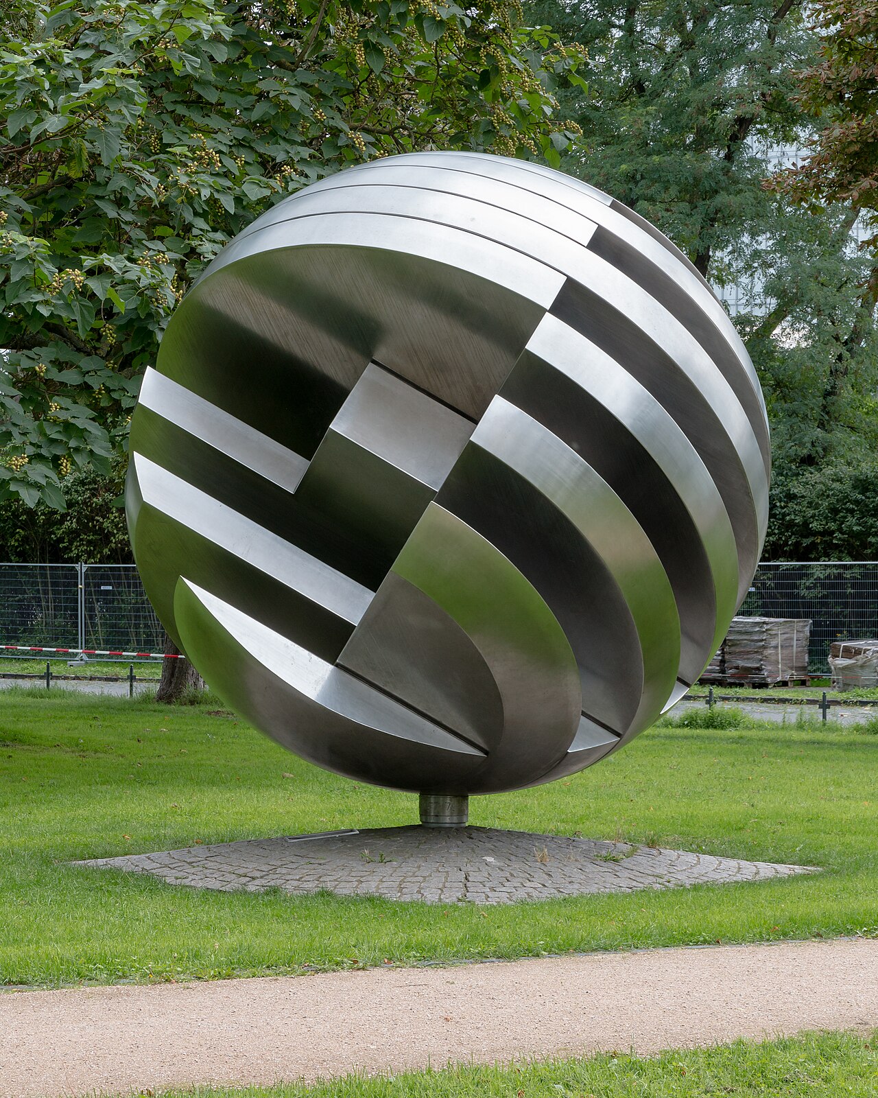 Sculpture “Integration 1976” (Hans Dieter Bohnet, 1976), Bonn , North Rhine-Westphalia , Germany