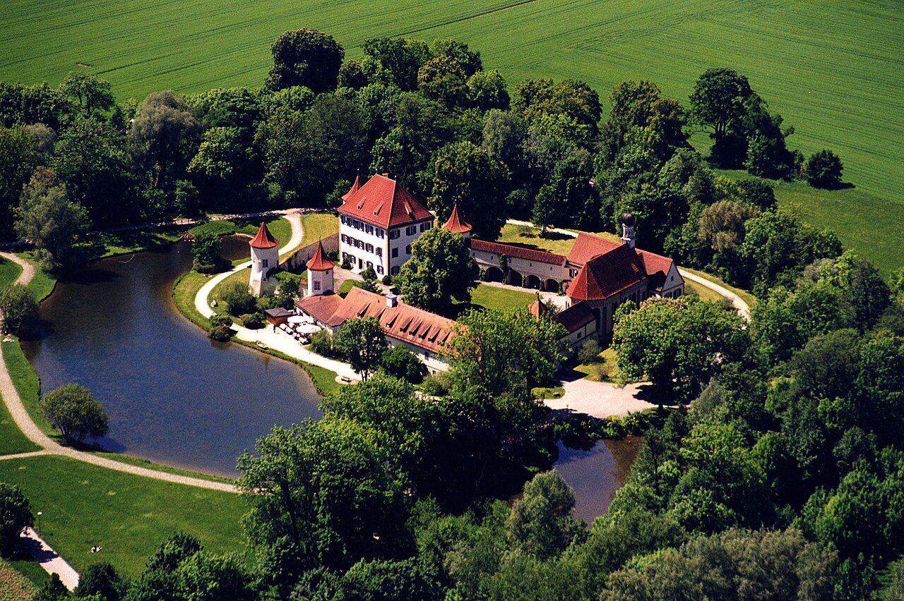 Blutenburg Castle, built in the 15th century, houses the International Youth Library since 1983