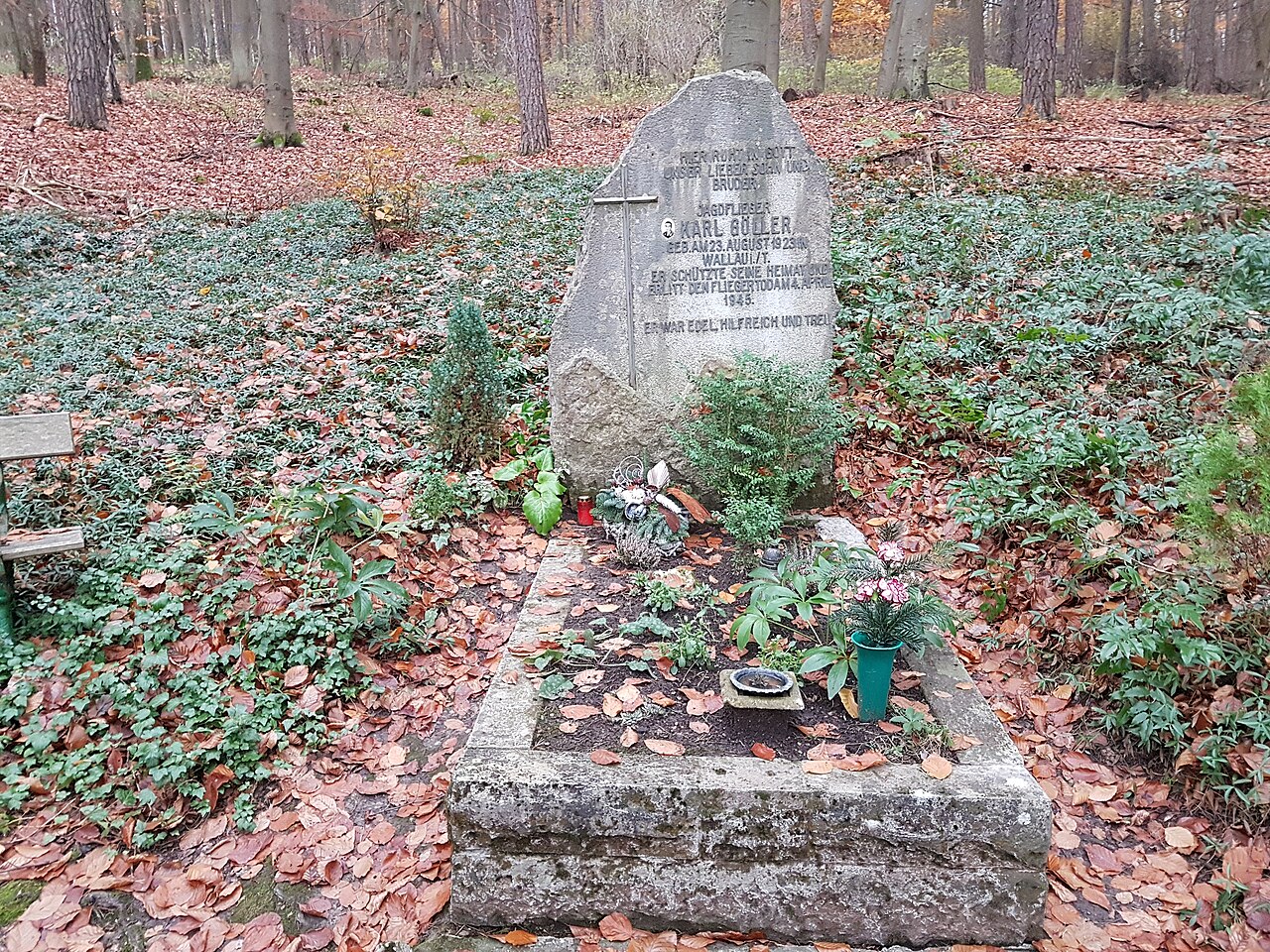 Karl Göller + 4