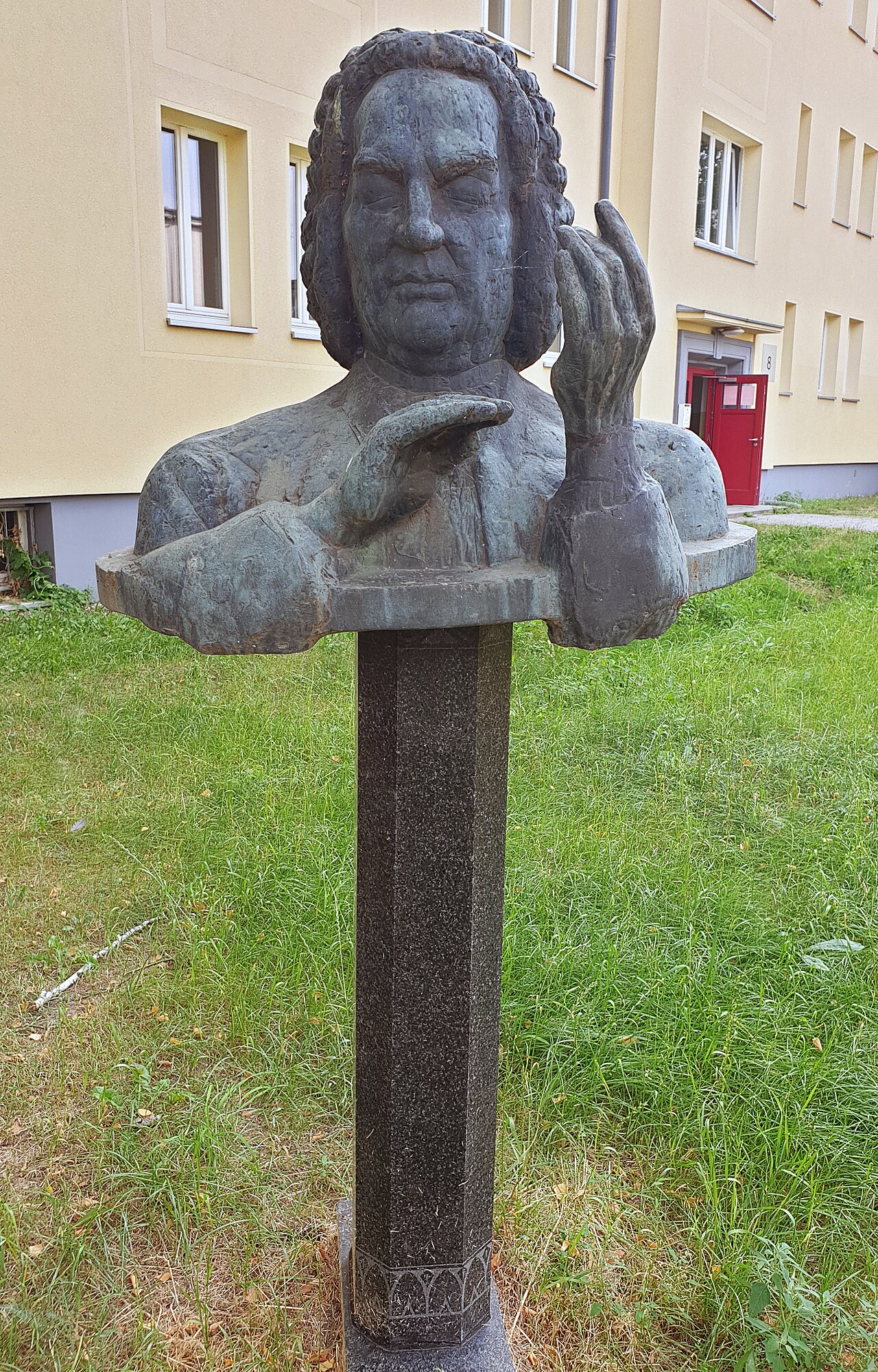 Sculpture, "' Johann Sebastian Bach " by Manfred Strehlau , 1985, Hans-Schmidt-Straße 6, Berlin-Adlershof , Germany