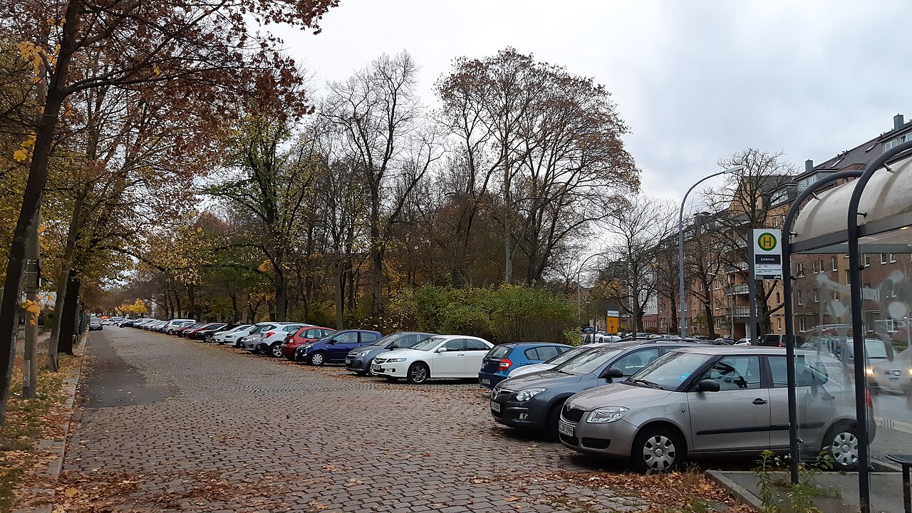 Josephinenplatz Chemnitz-Schloßchemnitz, Blick von der Emilienstraße stadteinwärts