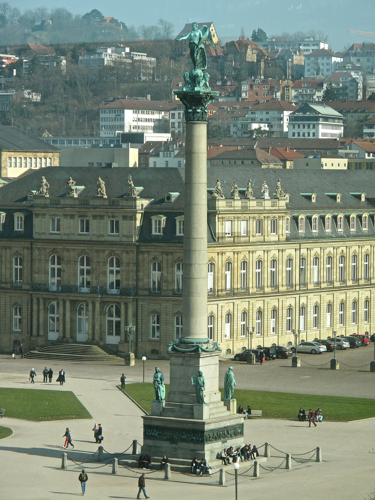 The "Jubiläumssäule" on the Schlossplatz in Stuttgart with the Neues Schloss in the background