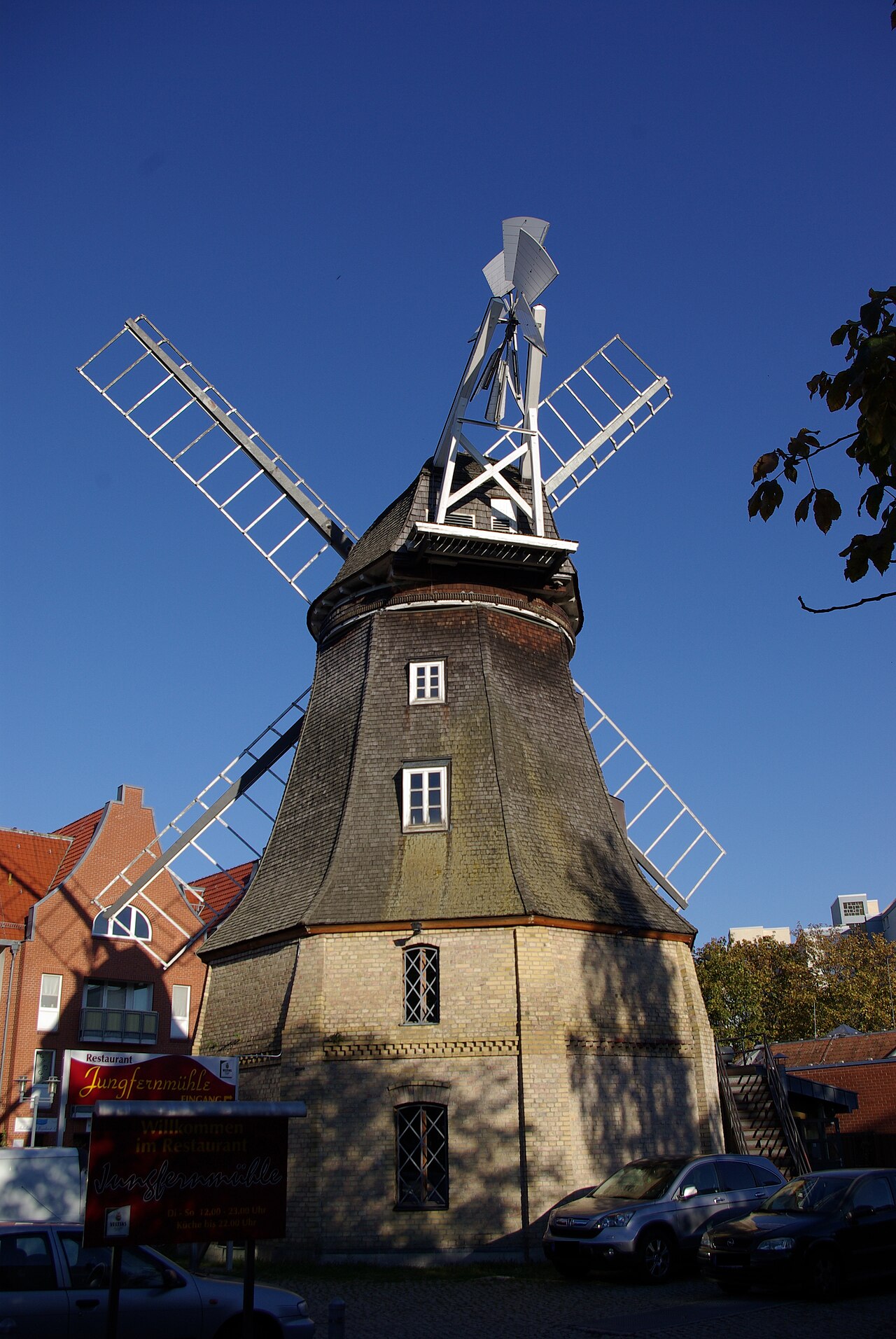 Die Jungfernmühle in Berlin-Gropiusstadt