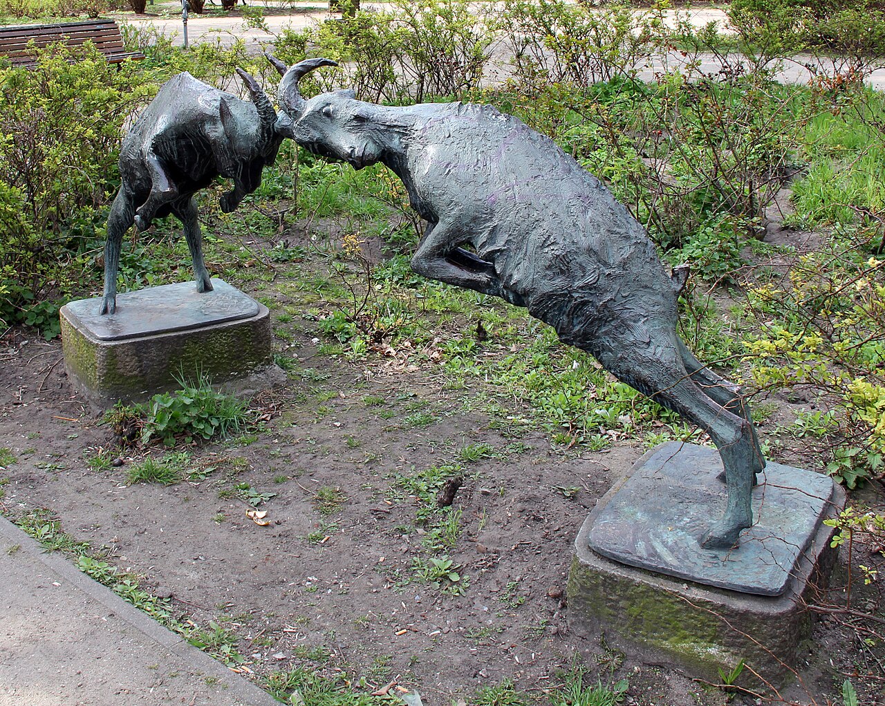 Sculptures, Ziegen by Brigitte Jonelat-Saebisch , 1966/67, Hohenstaufenplatz, Berlin-Kreuzberg , Germany