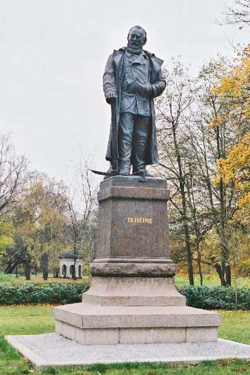 Memorial for the Leipzig lawyer, businessman and industrial pioneer Dr
