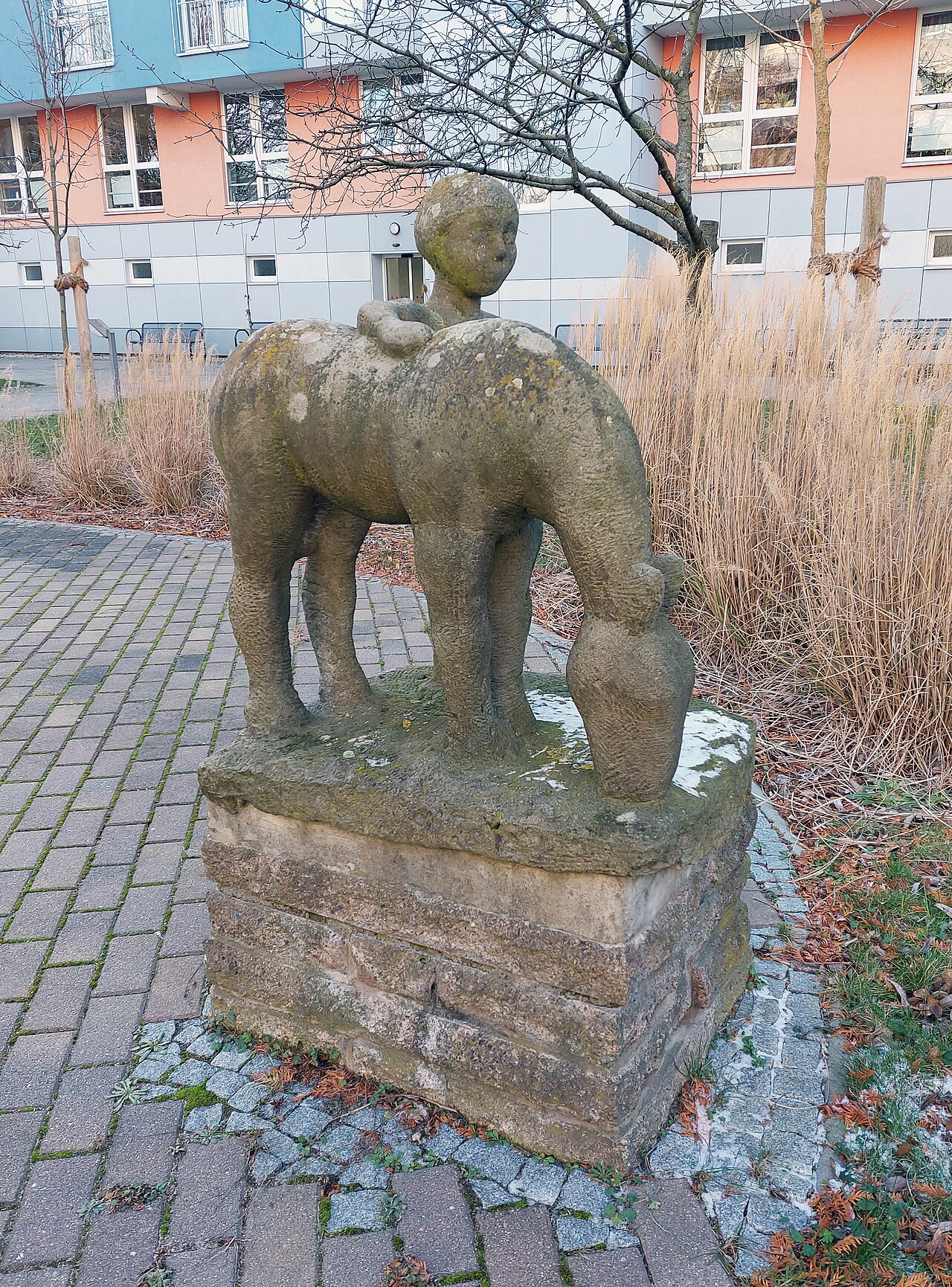 Sculpture, " Kind mit Pony " by Sabine Teubner , 1984, Bansiner Straße 21, Berlin-Hellersdorf , Germany
