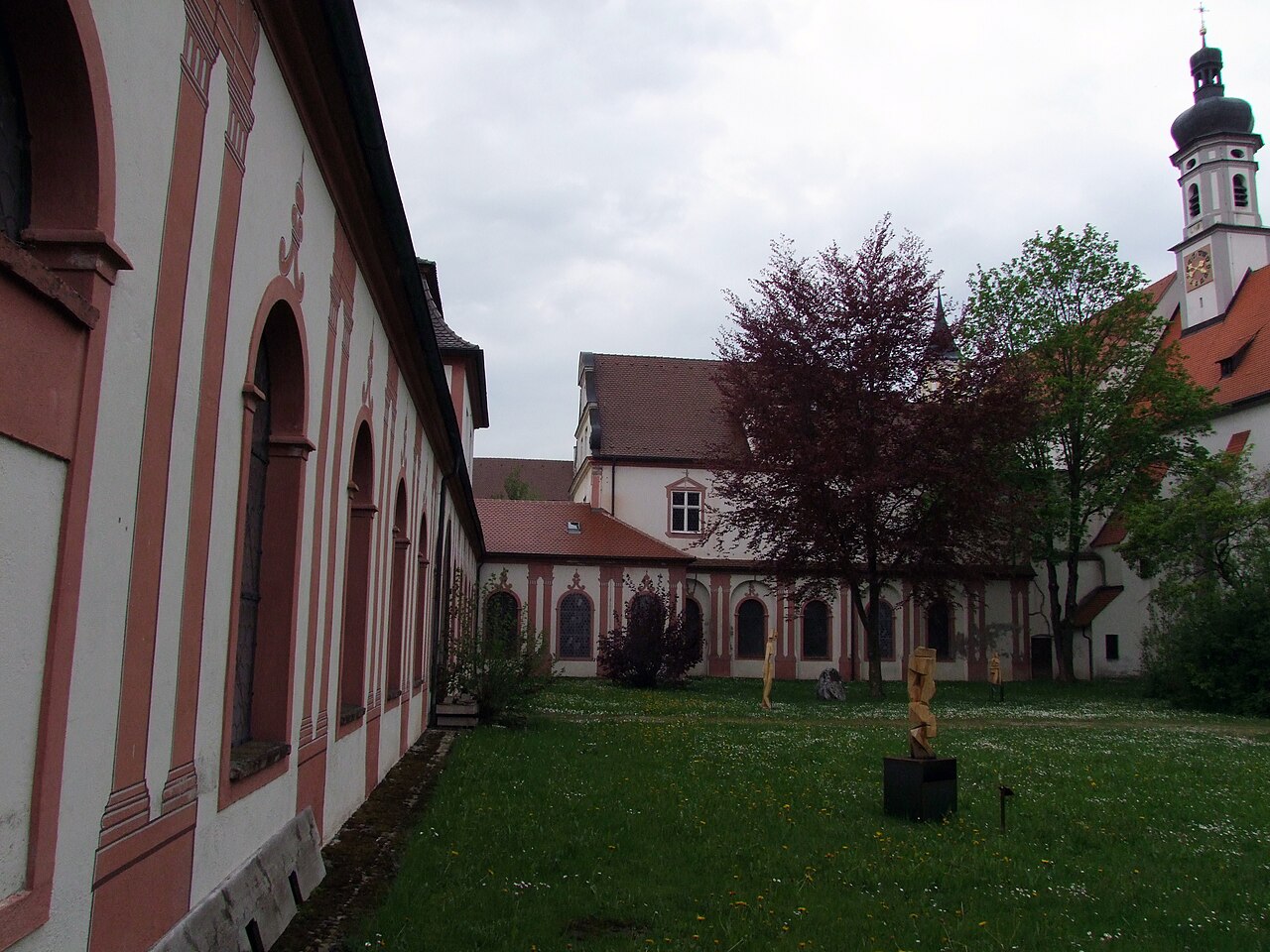 Klosterinnenhof der ehemaligen Reichskartause Buxheim