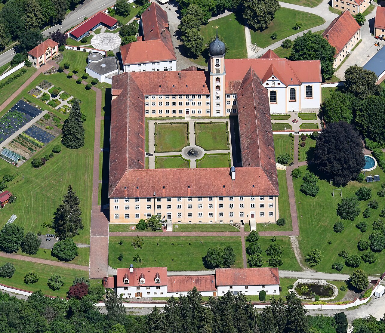 Aerial image of the Oberschönenfeld Abbey (view from the south)