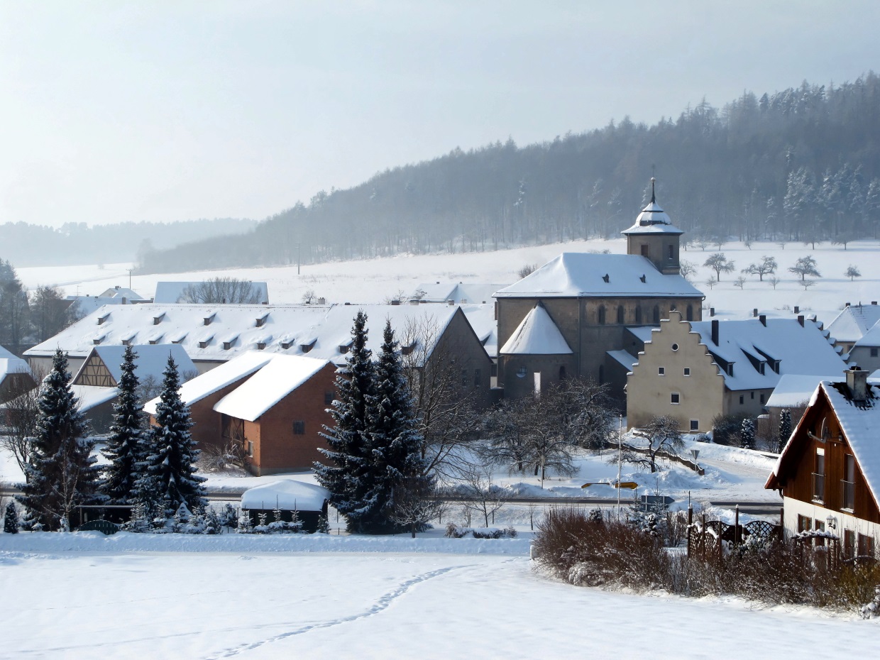 Wechterswinkel, View to Abbey from East