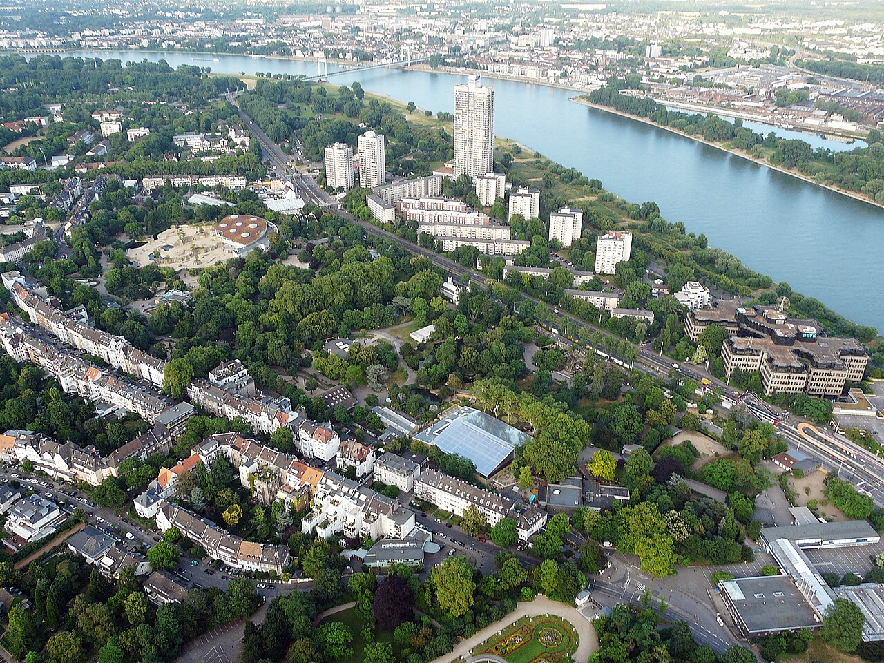 Luftaufnahme des Kölner Zoos