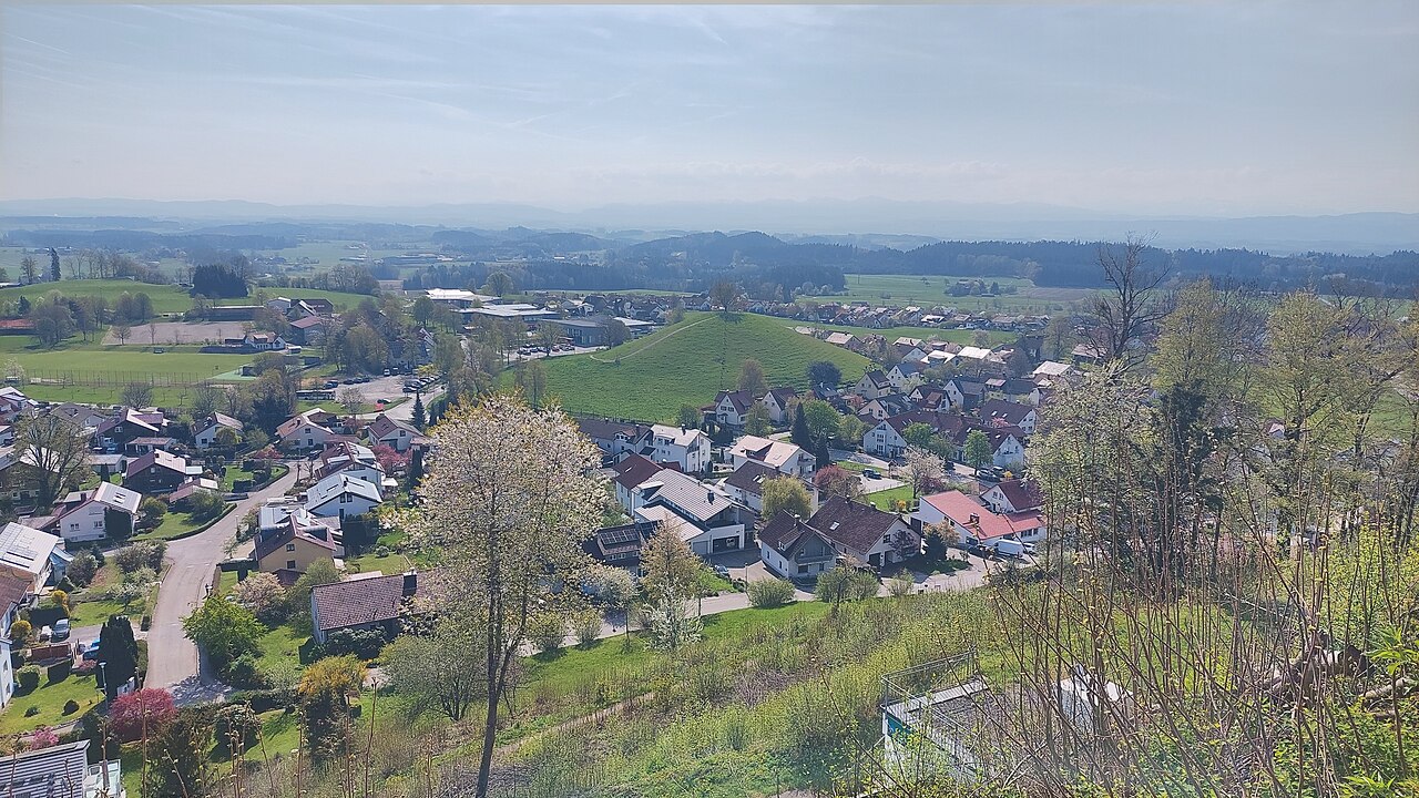 Waldburg and Kohlenberg, view from the drumlin P