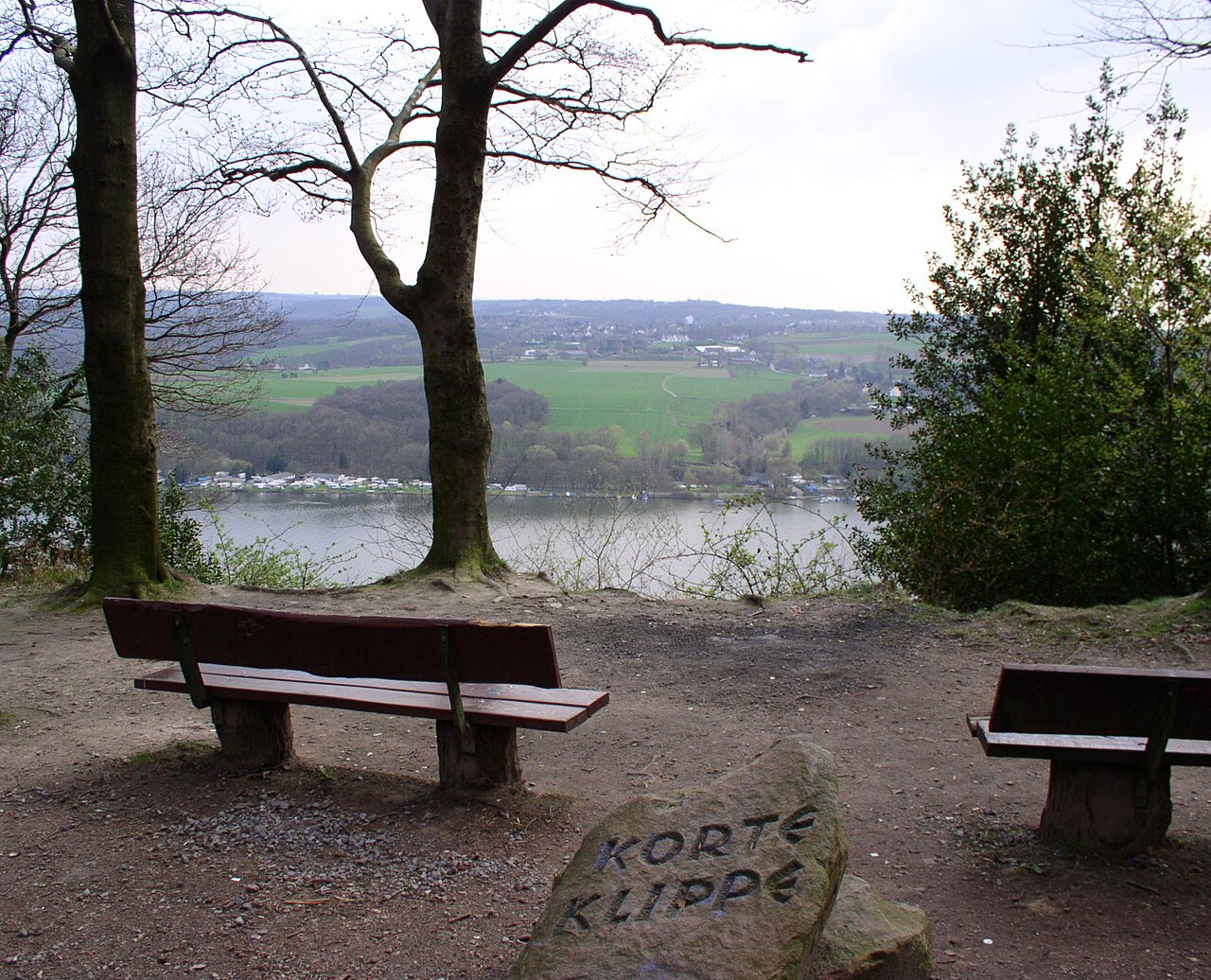 Description: Korte-Klippe in Essen Source: photo taken by me, April 2005 Photographer: Baikonur