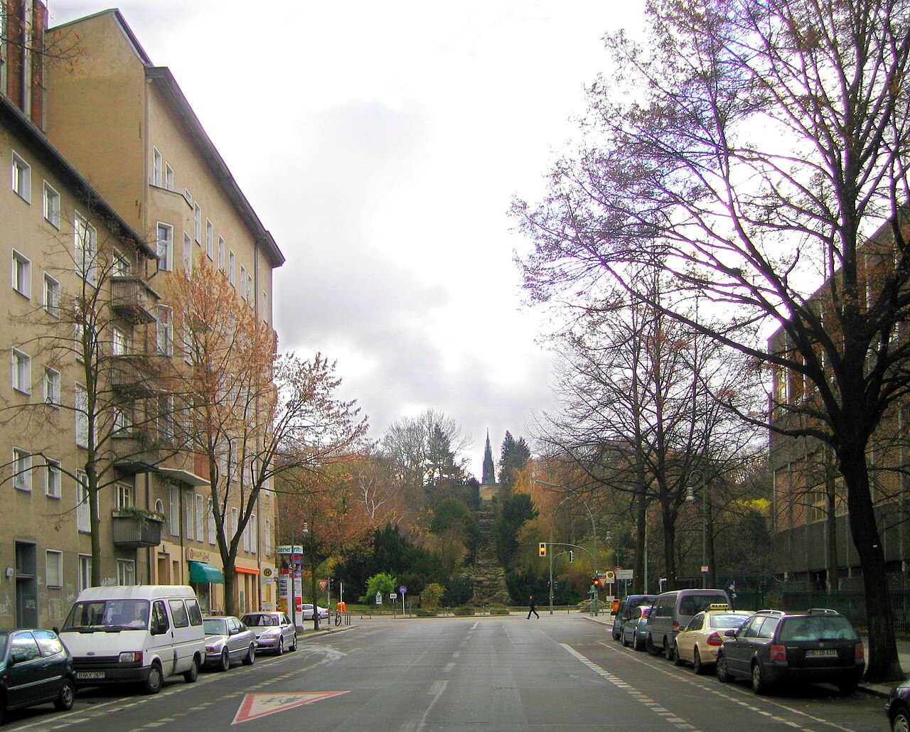 Kreuzberg and Viktoriapark, seen from Großbeerenstraße, 2007