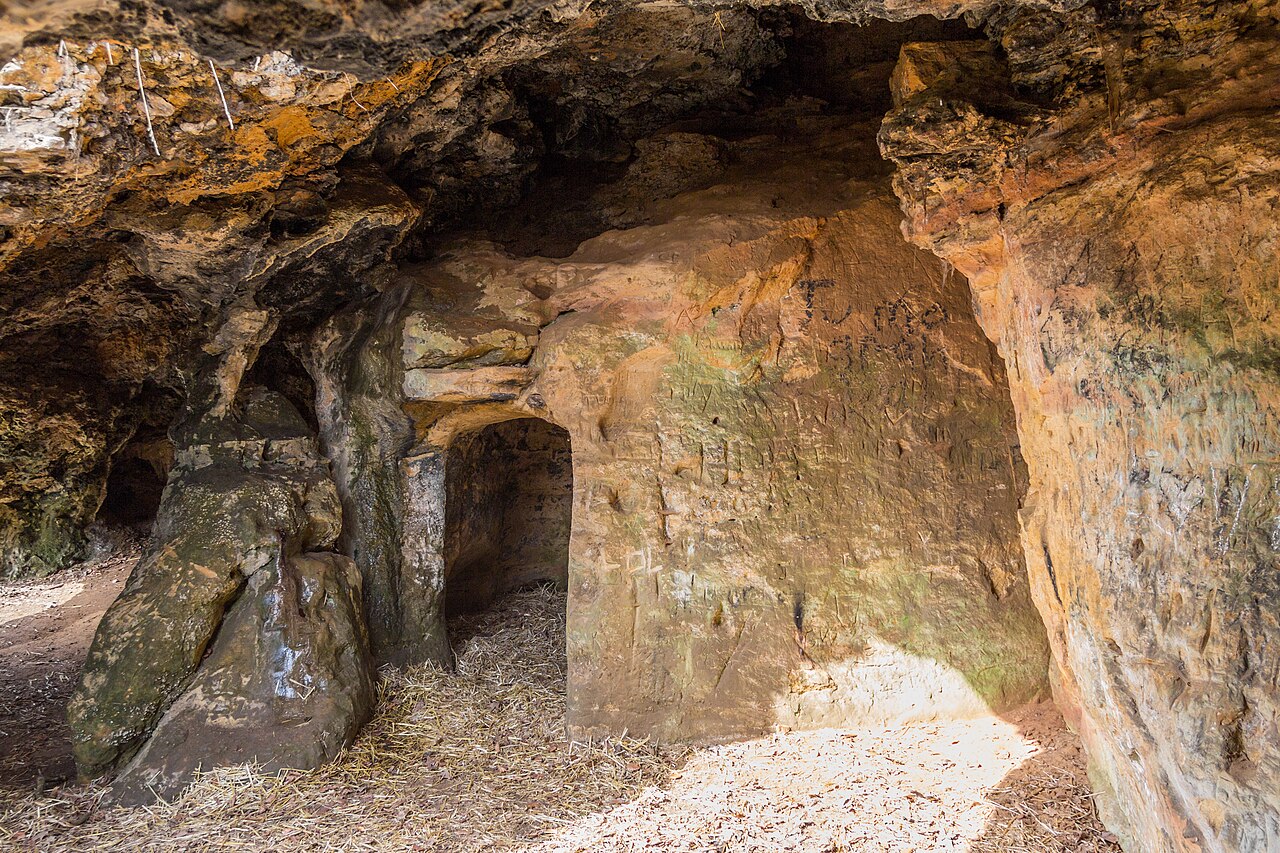 Krügerloch, Höhle, K 16, Doggersandstein, Geotop, Naturdenkmal, Plankstetten