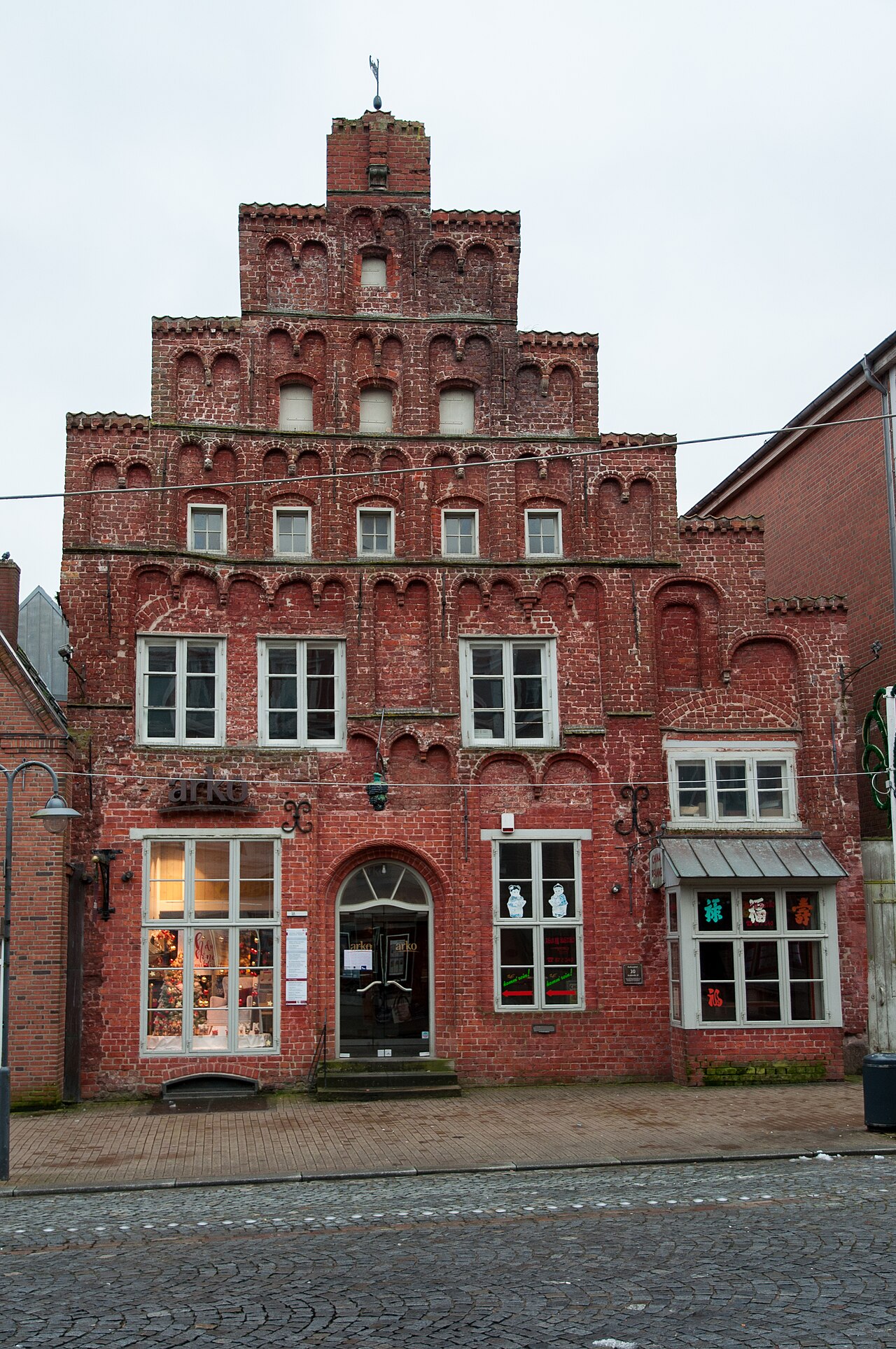 Wernersches Haus, ehemaliges Kaufmannshaus in Husum (Großstraße 18) mit Stufengiebel des 16