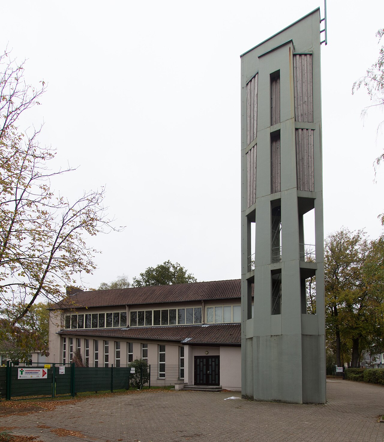 Marl, Monument 35 Erlöserkirche Brassert, Westansicht