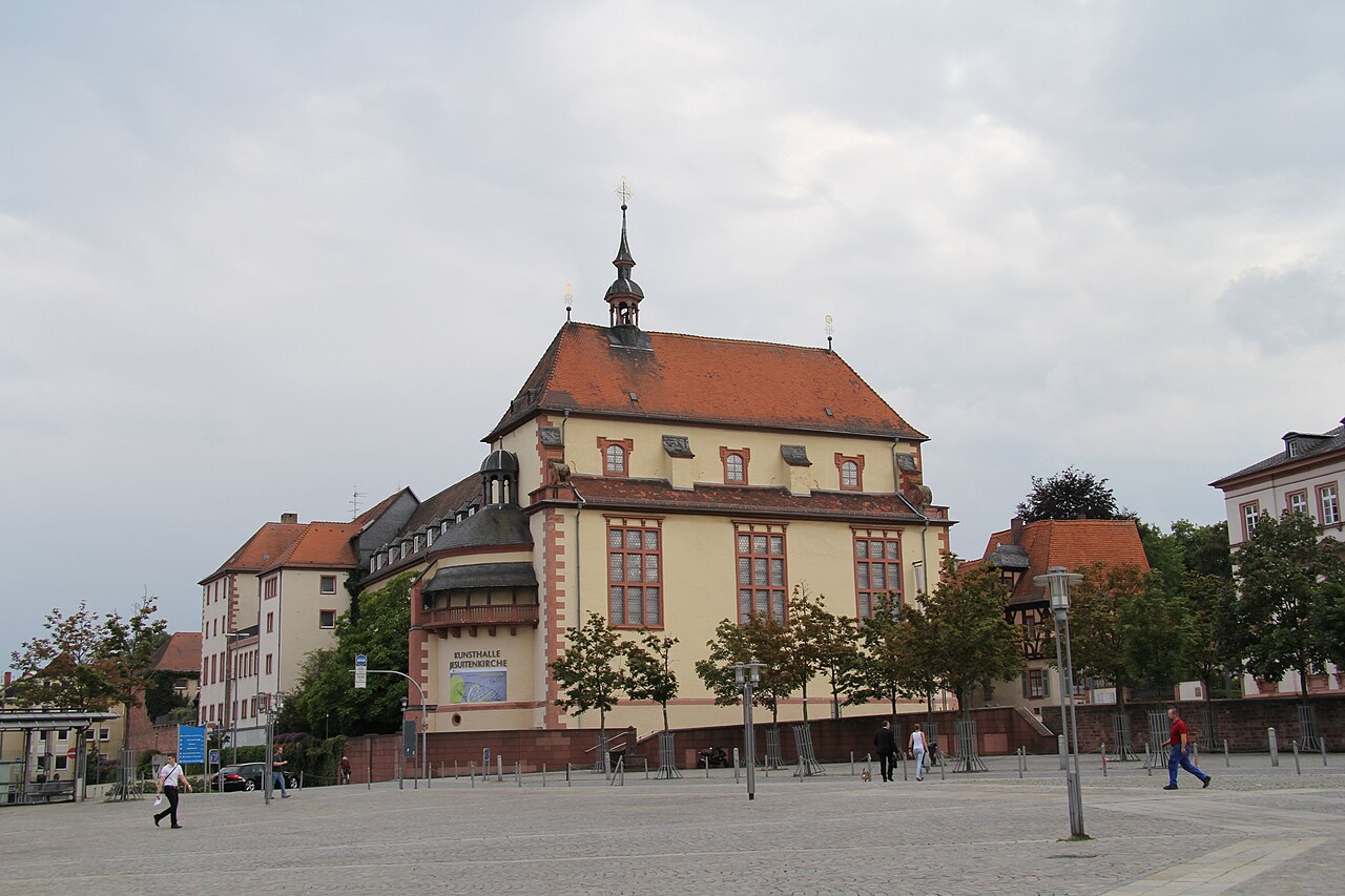 en:Aschaffenburg , Jesuits' church, today used as a municipal art gallery