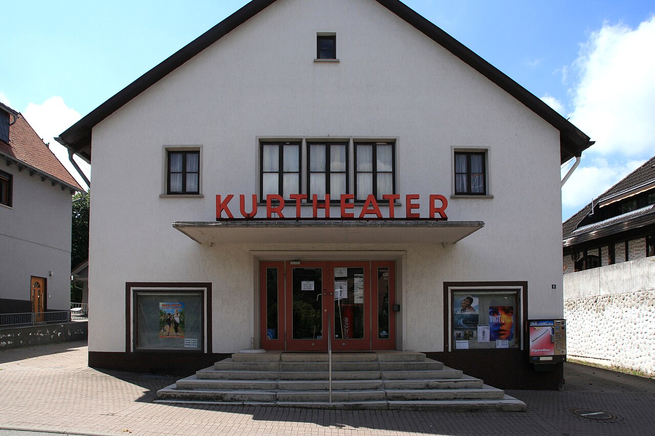 Kino "Kurtheater", Schwarzwaldstraße in Schömberg (Landkreis Calw)