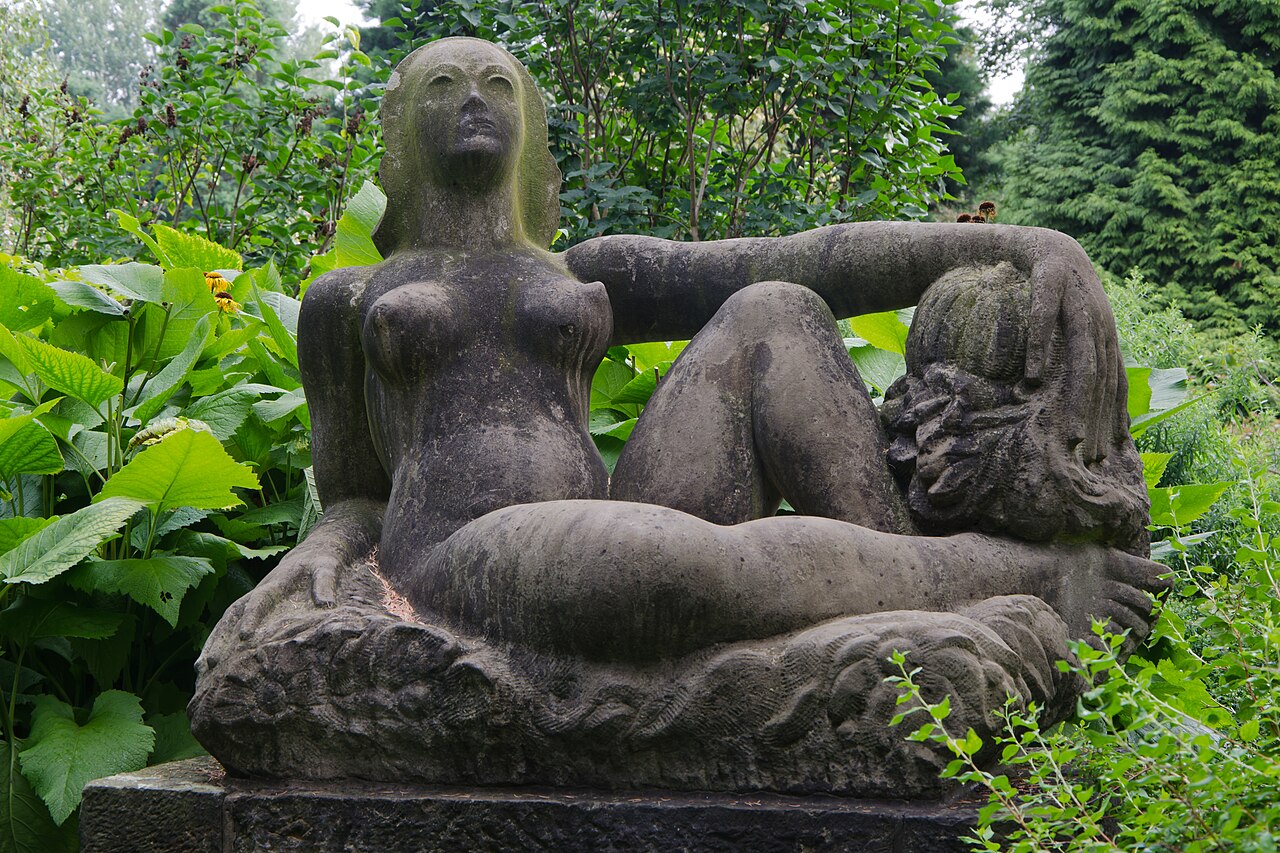 Ludwig Kunstmann - Liegende - ca 1950 - Planten un Blohmen