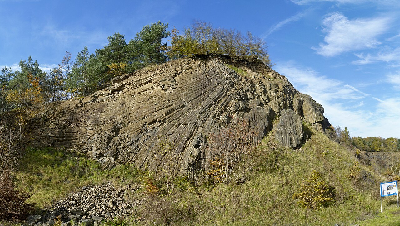 Lindenstumpf (= lime butt), a basalt formation northwest of Schondra