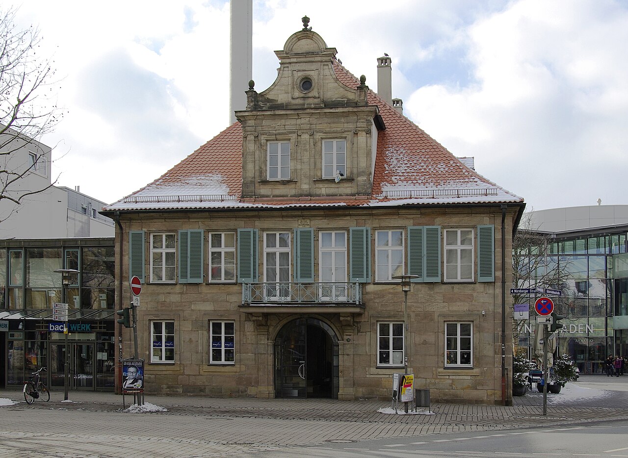 Das Loewenichsche Palais in der Nürnberger Straße 9 in Erlangen