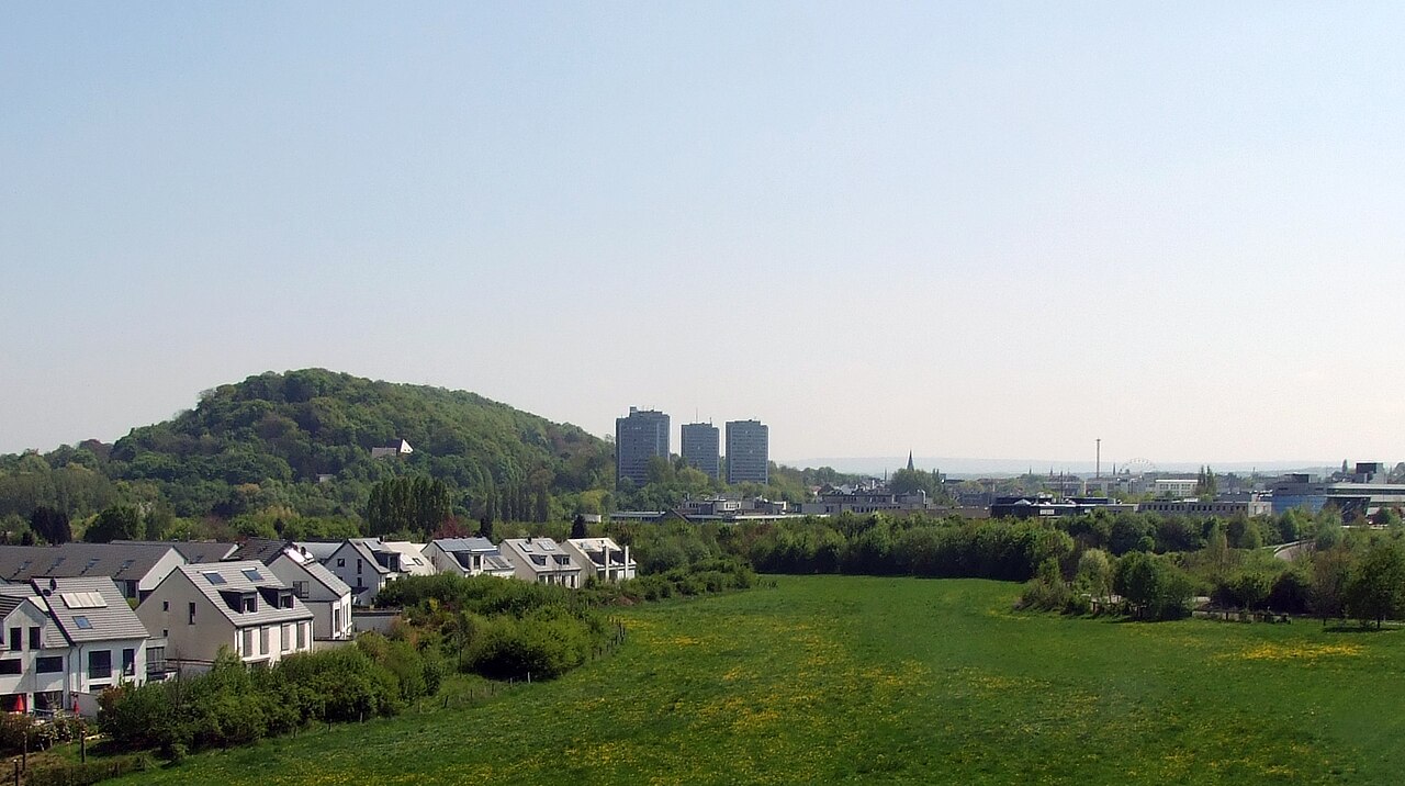 Bild vom Lousberg von Laurensberg (Aachen) aus
